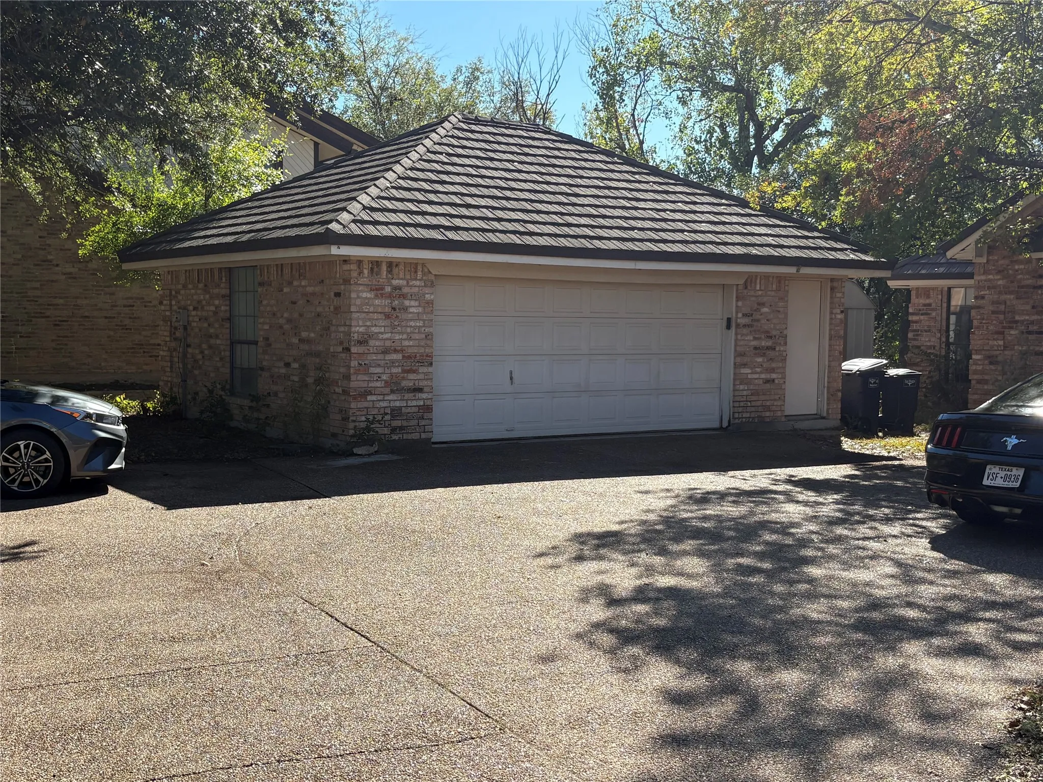 Single Family Residence For Sale in Tarrant County , 8909 Random Road, Fort Worth, Texas 76179, 3 Bedroom, 3 Bathroom, 2 Garage spaces, 2,734 Sqft, built in 1989, mls#21404269, Real Estate Agent in Fort Worth, Homes For Sale in Tarrant county, Homes For Sale in Fort Worth, Realtor in Fort Worth Texas, Real Estate Brokerage Independent Realty Texas, Luminita Cordes Realtor