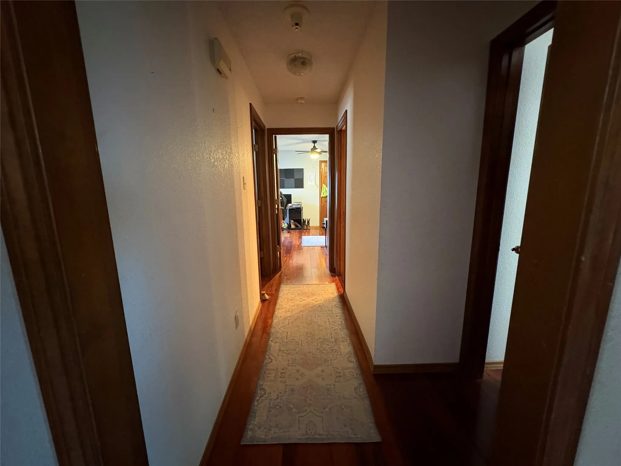 Path to bedrooms