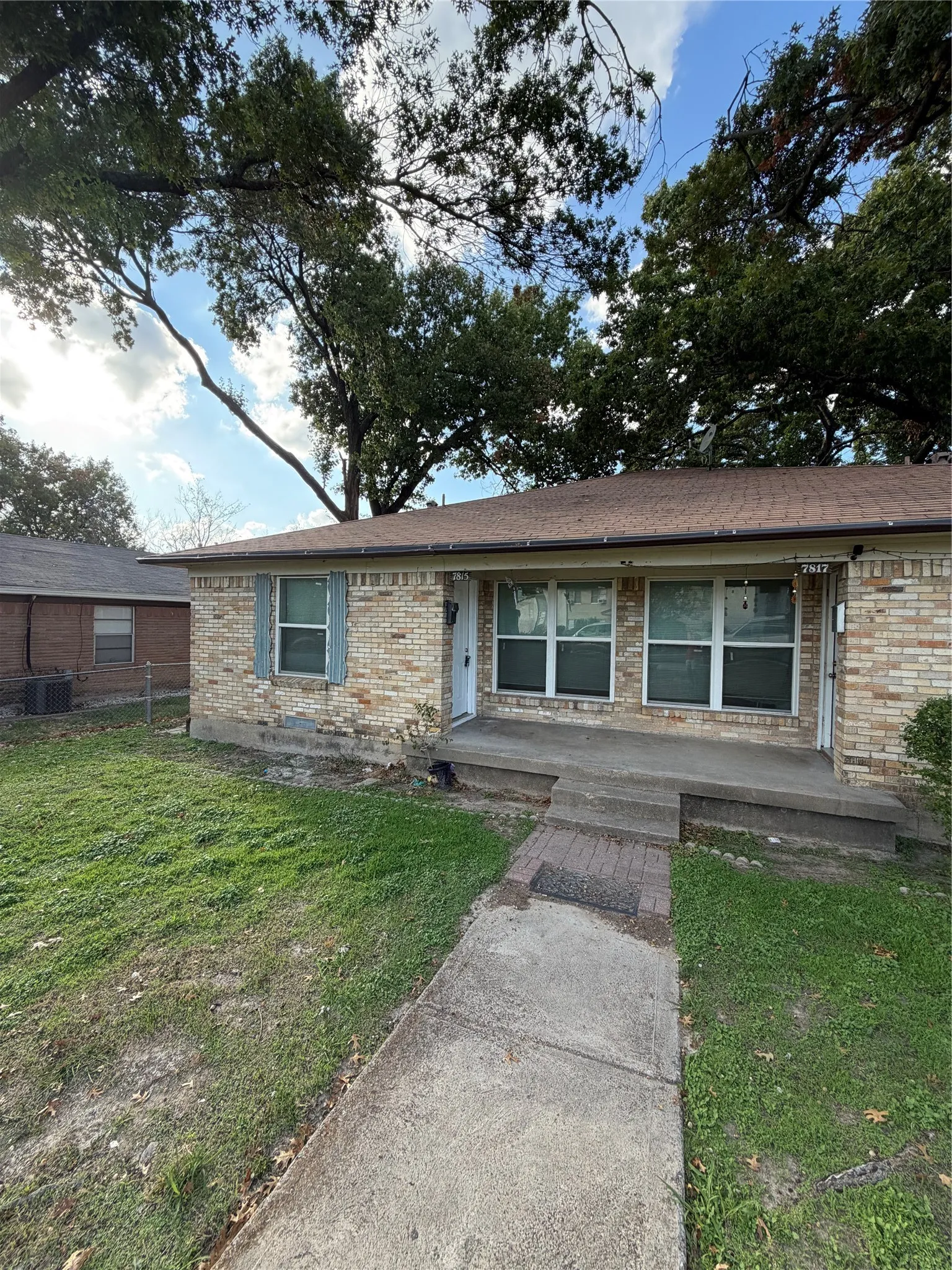 Duplex For Rent