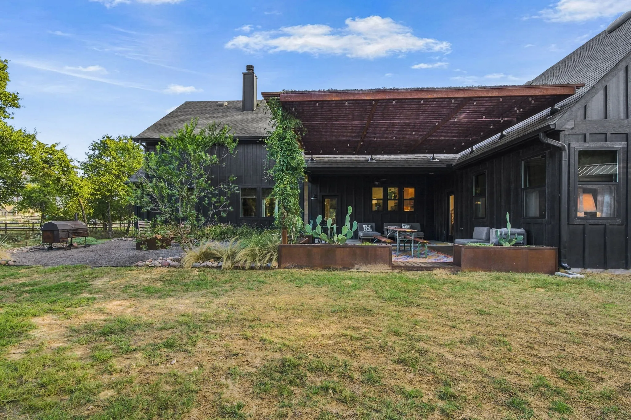 Single Family Residence For Sale in Parker County , 316 Zion Forest Trail, Poolville, Texas 76487, 4 Bedroom, 4 Bathroom, 2 Garage spaces, 2,736 Sqft, built in 2022, mls#21408704, Real Estate Agent in Poolville, Homes For Sale in Parker county, Homes For Sale in Poolville, Realtor in Poolville Texas, Real Estate Brokerage Independent Realty Texas, Luminita Cordes Realtor