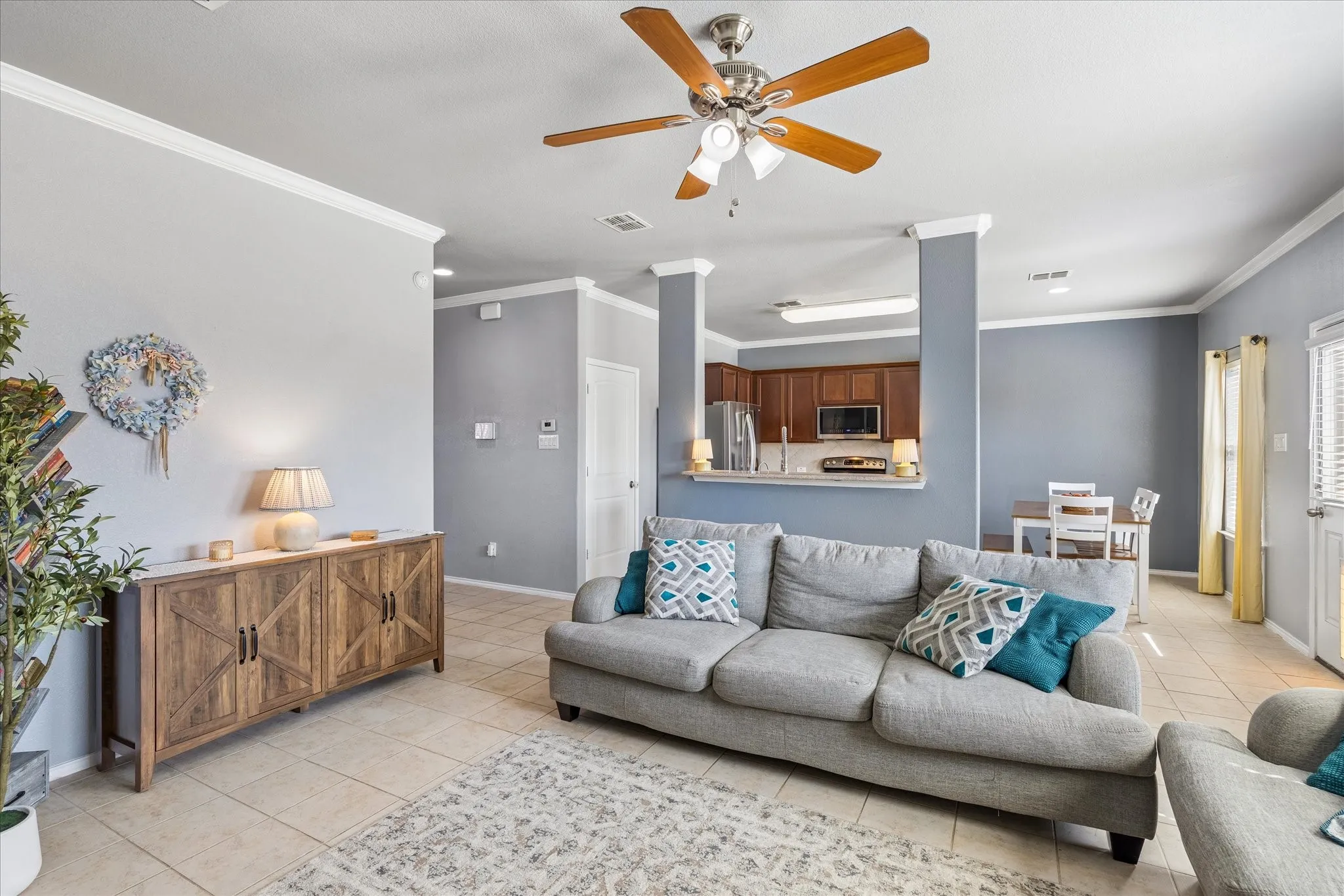Single Family Residence For Sale in Wise County , 12233 Big Rock Drive, Rhome, Texas 76078, 4 Bedroom, 3 Bathroom, 2 Garage spaces, 2,558 Sqft, built in 2012, mls#21410773, Real Estate Agent in Rhome, Homes For Sale in Wise county, Homes For Sale in Rhome, Realtor in Rhome Texas, Real Estate Brokerage Independent Realty Texas, Luminita Cordes Realtor