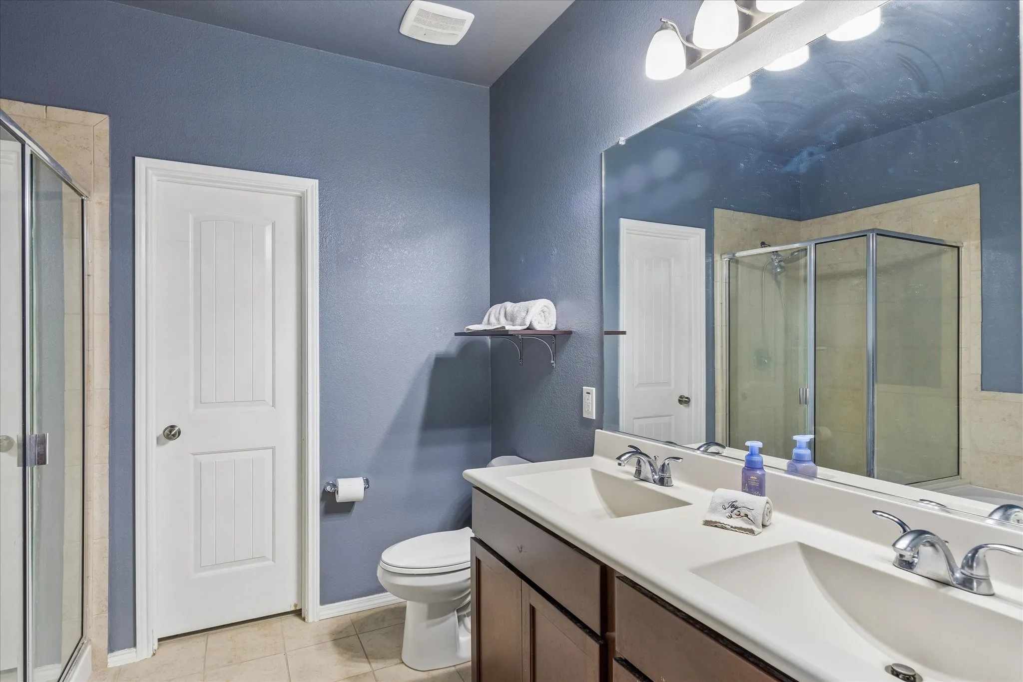 Single Family Residence For Sale in Wise County , 12233 Big Rock Drive, Rhome, Texas 76078, 4 Bedroom, 3 Bathroom, 2 Garage spaces, 2,558 Sqft, built in 2012, mls#21410773, Real Estate Agent in Rhome, Homes For Sale in Wise county, Homes For Sale in Rhome, Realtor in Rhome Texas, Real Estate Brokerage Independent Realty Texas, Luminita Cordes Realtor