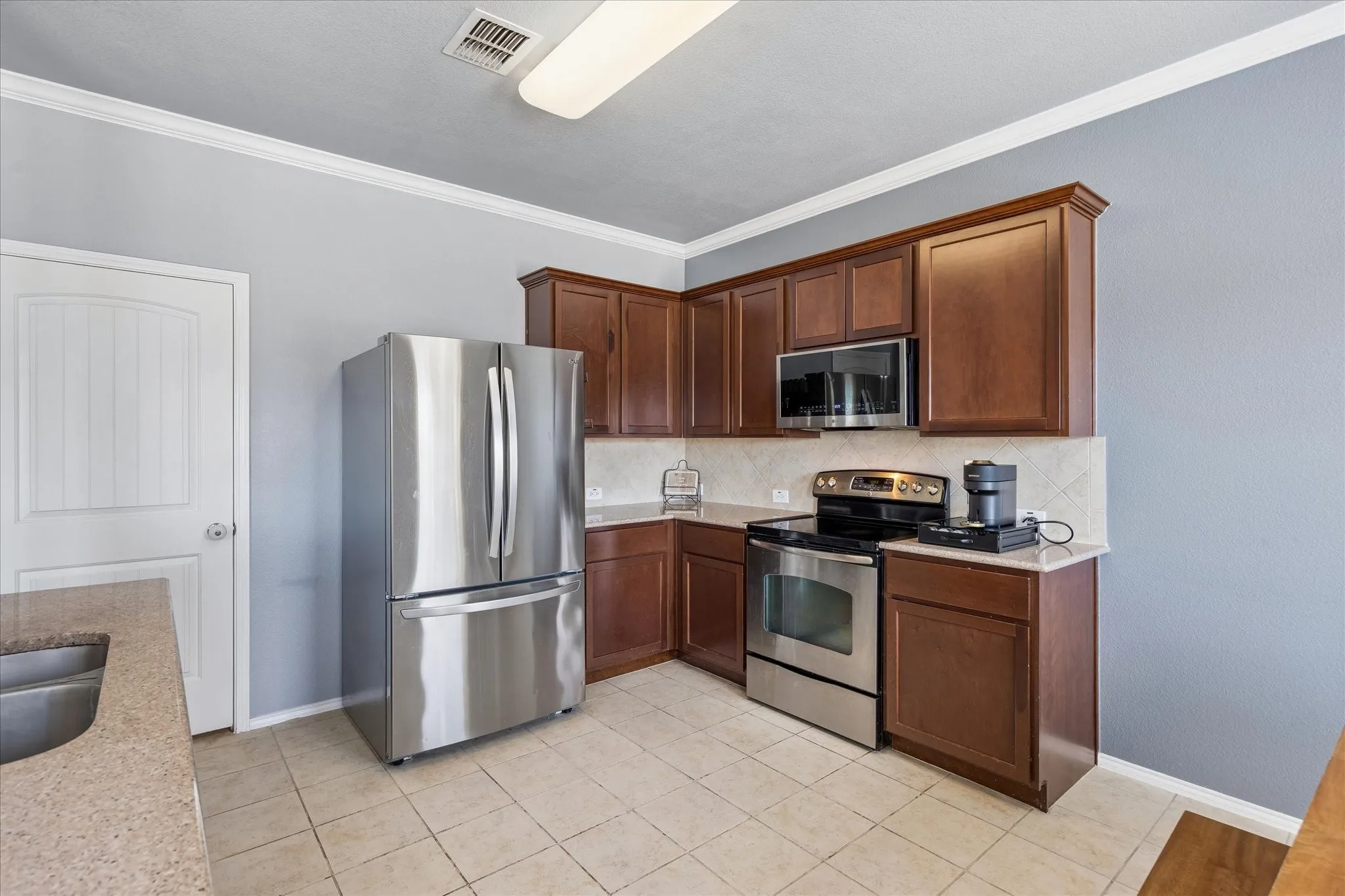 Single Family Residence For Sale in Wise County , 12233 Big Rock Drive, Rhome, Texas 76078, 4 Bedroom, 3 Bathroom, 2 Garage spaces, 2,558 Sqft, built in 2012, mls#21410773, Real Estate Agent in Rhome, Homes For Sale in Wise county, Homes For Sale in Rhome, Realtor in Rhome Texas, Real Estate Brokerage Independent Realty Texas, Luminita Cordes Realtor