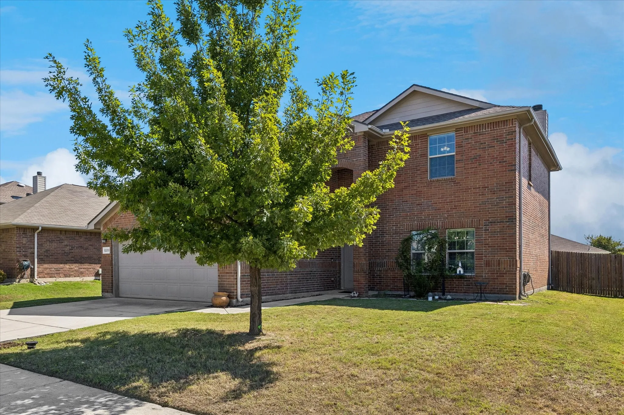 Single Family Residence For Sale in Wise County , 12233 Big Rock Drive, Rhome, Texas 76078, 4 Bedroom, 3 Bathroom, 2 Garage spaces, 2,558 Sqft, built in 2012, mls#21410773, Real Estate Agent in Rhome, Homes For Sale in Wise county, Homes For Sale in Rhome, Realtor in Rhome Texas, Real Estate Brokerage Independent Realty Texas, Luminita Cordes Realtor