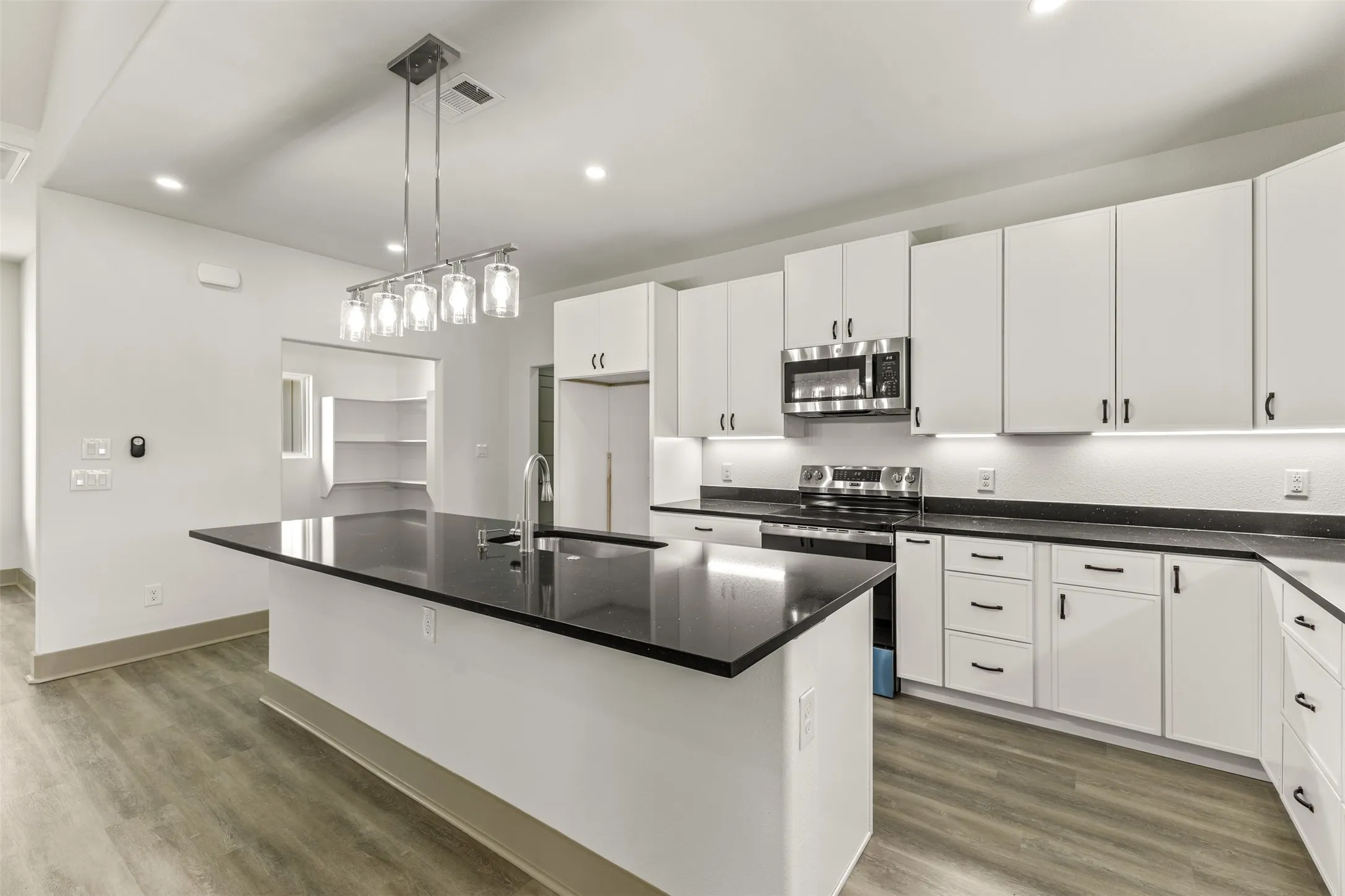 Single Family Residence For Sale in Hunt County , 5288 County Road 2248, Greenville, Texas 75402, 3 Bedroom, 2 Bathroom, 2 Garage spaces, 1,705 Sqft, built in 2026, mls#21411206, Real Estate Agent in Greenville, Homes For Sale in Hunt county, Homes For Sale in Greenville, Realtor in Greenville Texas, Real Estate Brokerage Independent Realty Texas, Luminita Cordes Realtor