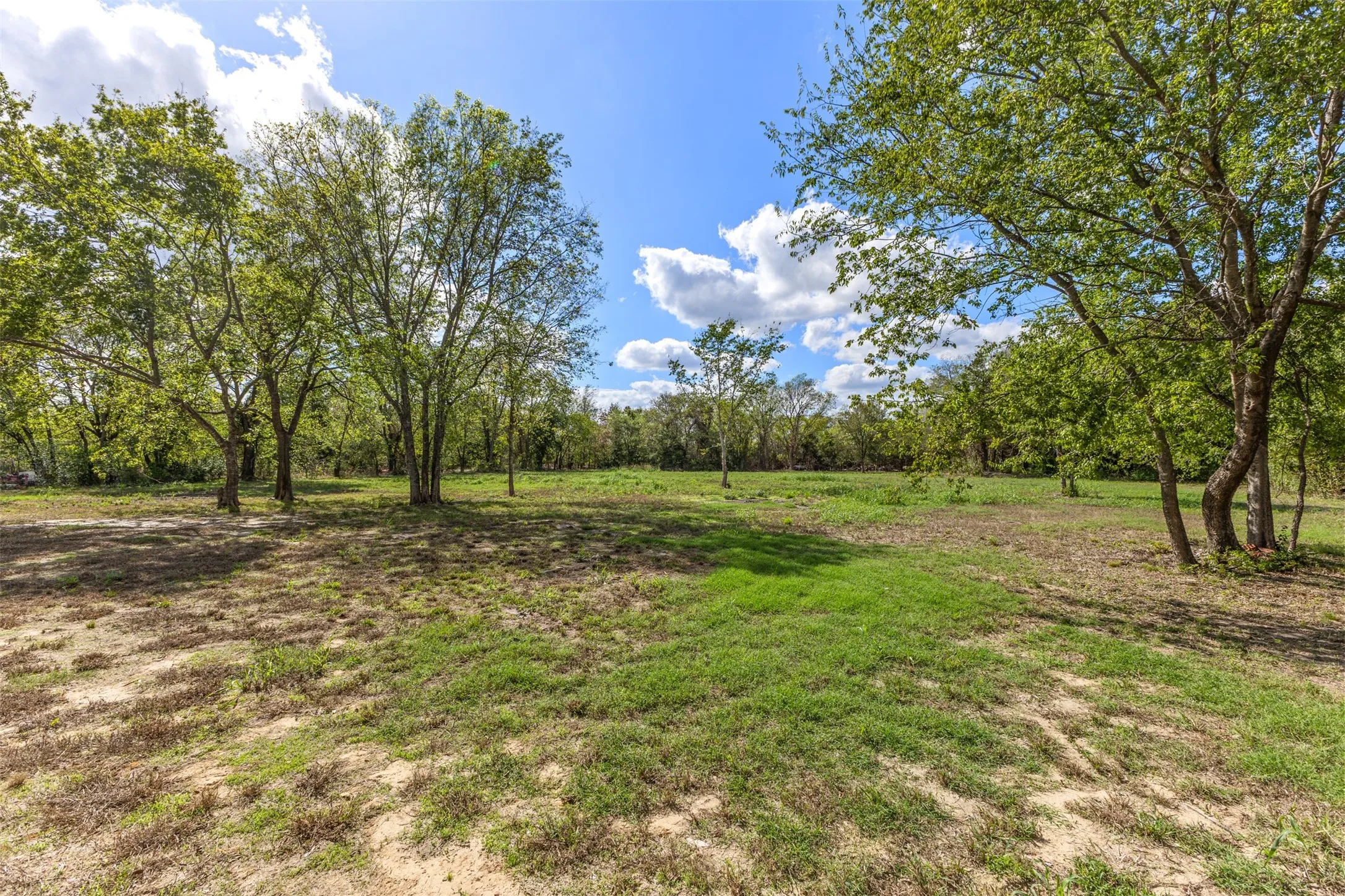 Single Family Residence For Sale in Hunt County , 5288 County Road 2248, Greenville, Texas 75402, 3 Bedroom, 2 Bathroom, 2 Garage spaces, 1,705 Sqft, built in 2026, mls#21411206, Real Estate Agent in Greenville, Homes For Sale in Hunt county, Homes For Sale in Greenville, Realtor in Greenville Texas, Real Estate Brokerage Independent Realty Texas, Luminita Cordes Realtor