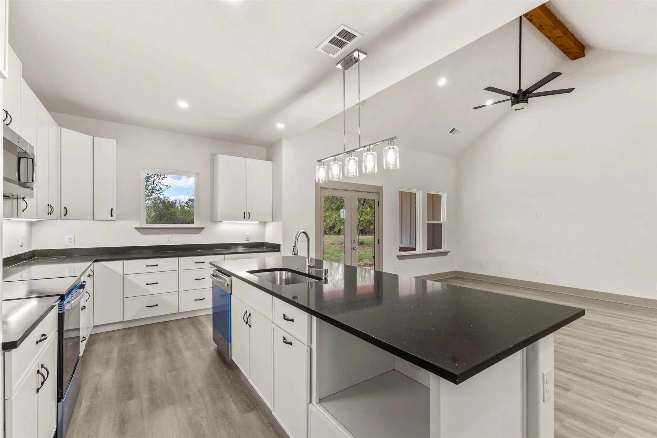 Single Family Residence For Sale in Hunt County , 5288 County Road 2248, Greenville, Texas 75402, 3 Bedroom, 2 Bathroom, 2 Garage spaces, 1,705 Sqft, built in 2026, mls#21411206, Real Estate Agent in Greenville, Homes For Sale in Hunt county, Homes For Sale in Greenville, Realtor in Greenville Texas, Real Estate Brokerage Independent Realty Texas, Luminita Cordes Realtor