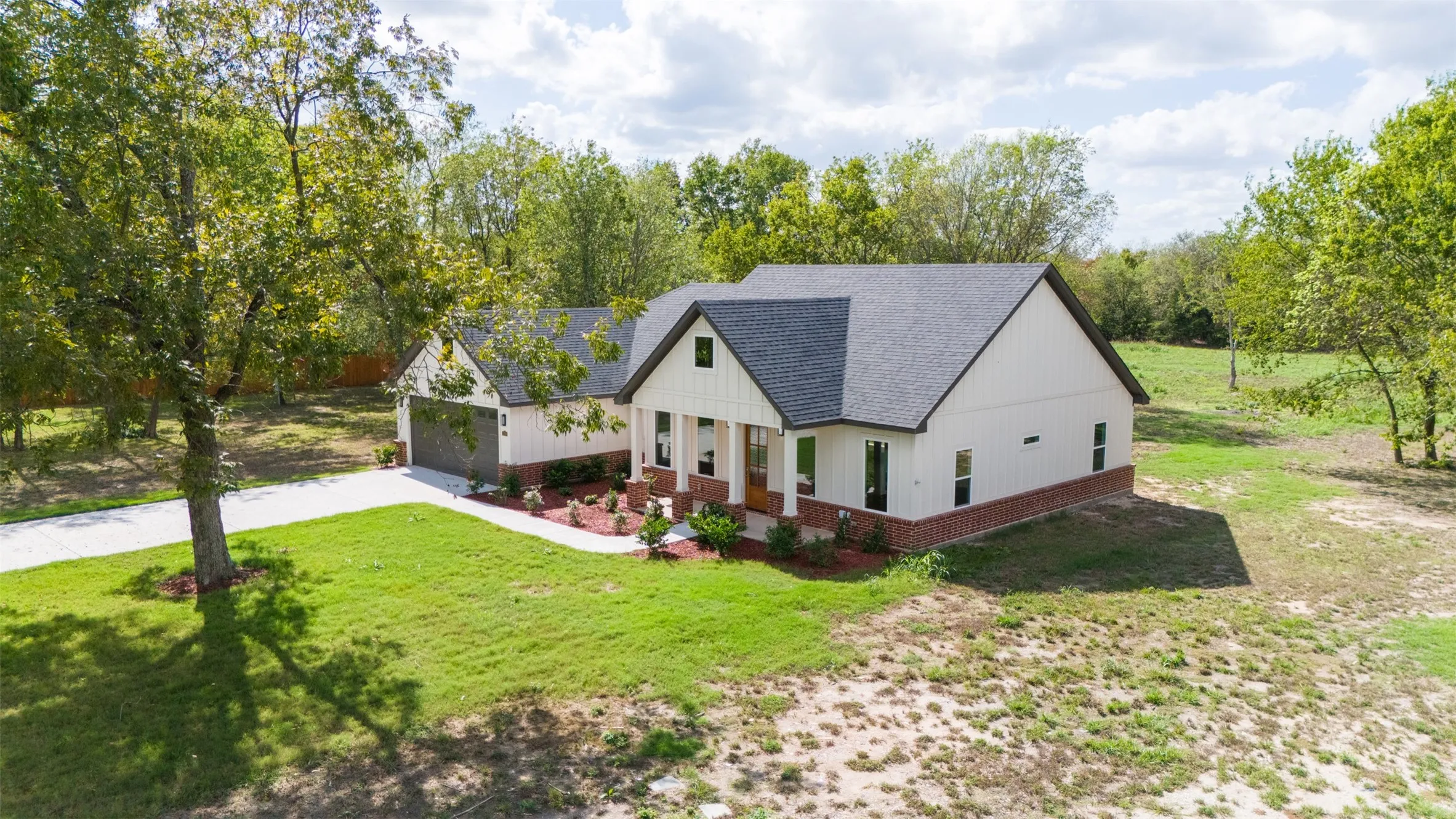 Single Family Residence For Sale in Hunt County , 5288 County Road 2248, Greenville, Texas 75402, 3 Bedroom, 2 Bathroom, 2 Garage spaces, 1,705 Sqft, built in 2026, mls#21411206, Real Estate Agent in Greenville, Homes For Sale in Hunt county, Homes For Sale in Greenville, Realtor in Greenville Texas, Real Estate Brokerage Independent Realty Texas, Luminita Cordes Realtor