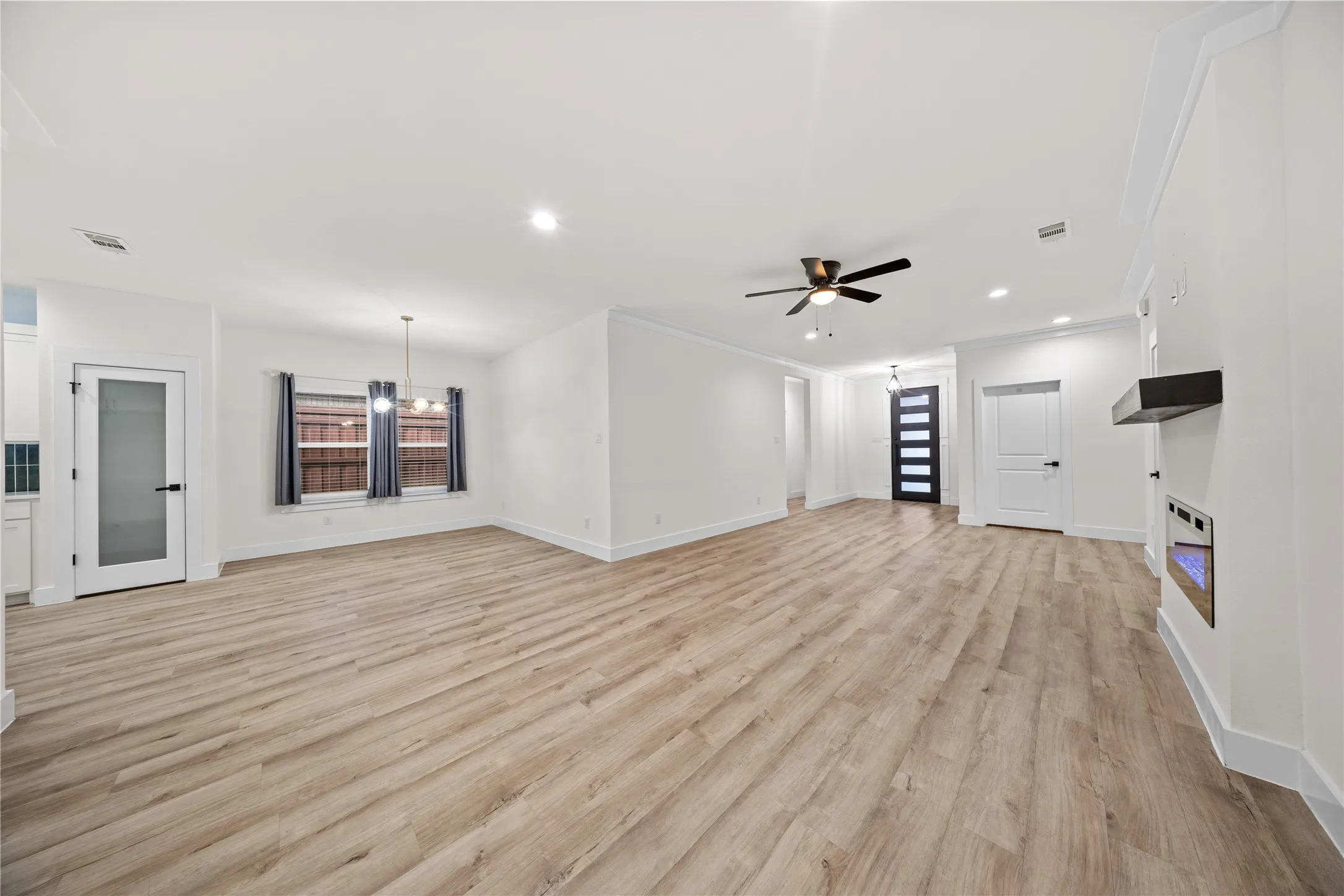 Single Family Residence For Sale in Dallas County , 1829 Galveston Street, Grand Prairie, Texas 75051, 4 Bedroom, 3 Bathroom, 2 Garage spaces, 1,900 Sqft, built in 2023, mls#21410442, Real Estate Agent in Grand Prairie, Homes For Sale in Dallas county, Homes For Sale in Grand Prairie, Realtor in Grand Prairie Texas, Real Estate Brokerage Independent Realty Texas, Luminita Cordes Realtor