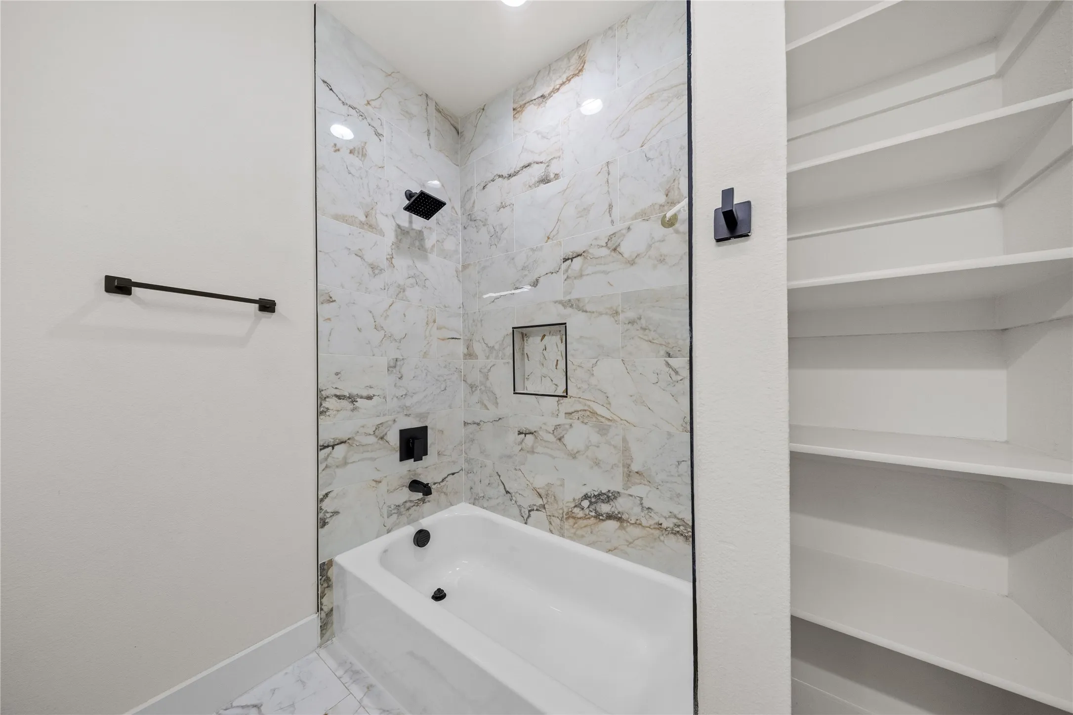 Single Family Residence For Sale in Dallas County , 1829 Galveston Street, Grand Prairie, Texas 75051, 4 Bedroom, 3 Bathroom, 2 Garage spaces, 1,900 Sqft, built in 2023, mls#21410442, Real Estate Agent in Grand Prairie, Homes For Sale in Dallas county, Homes For Sale in Grand Prairie, Realtor in Grand Prairie Texas, Real Estate Brokerage Independent Realty Texas, Luminita Cordes Realtor