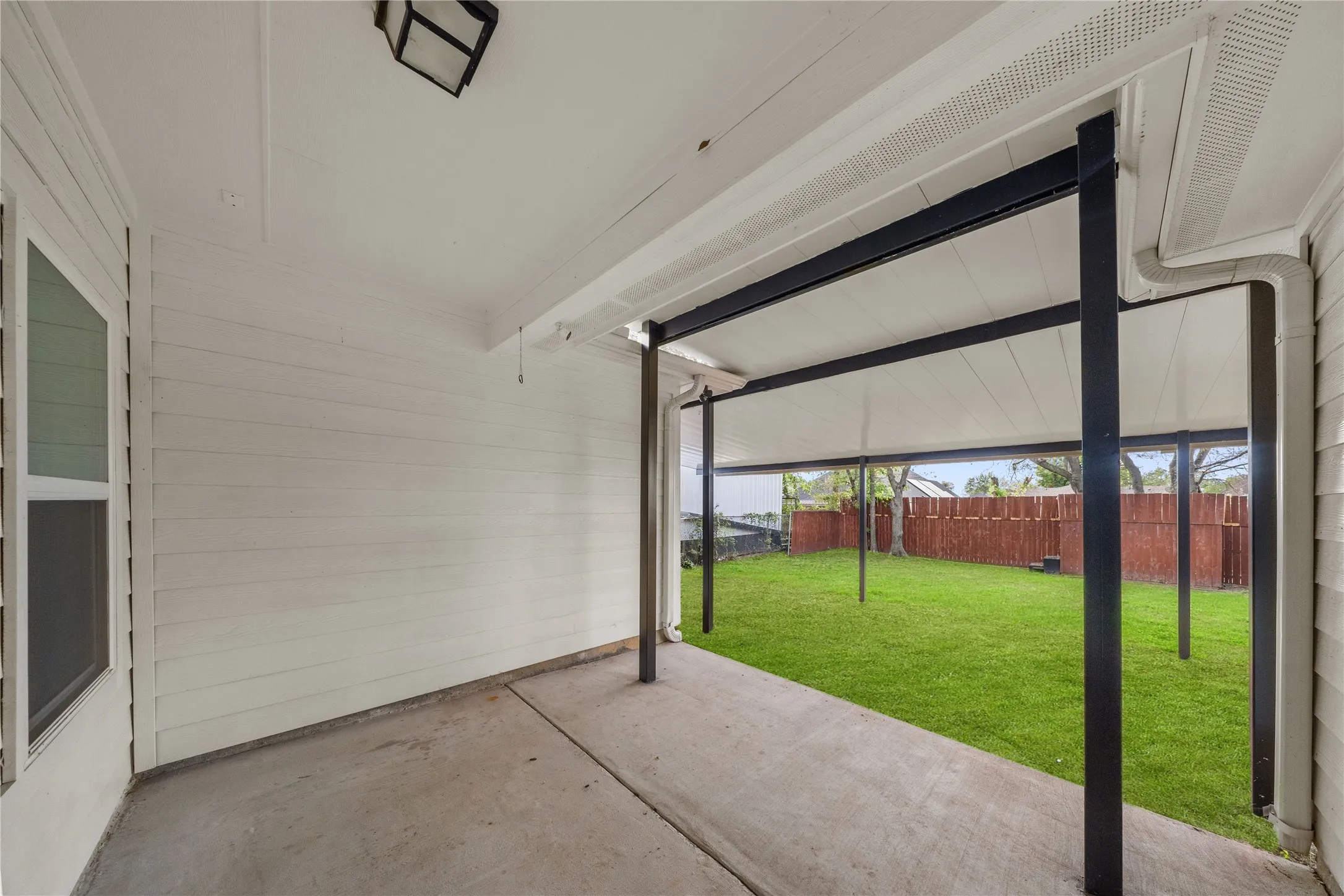 Single Family Residence For Sale in Dallas County , 1829 Galveston Street, Grand Prairie, Texas 75051, 4 Bedroom, 3 Bathroom, 2 Garage spaces, 1,900 Sqft, built in 2023, mls#21410442, Real Estate Agent in Grand Prairie, Homes For Sale in Dallas county, Homes For Sale in Grand Prairie, Realtor in Grand Prairie Texas, Real Estate Brokerage Independent Realty Texas, Luminita Cordes Realtor