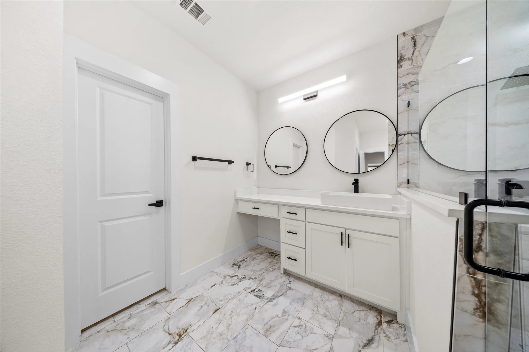 Single Family Residence For Sale in Dallas County , 1829 Galveston Street, Grand Prairie, Texas 75051, 4 Bedroom, 3 Bathroom, 2 Garage spaces, 1,900 Sqft, built in 2023, mls#21410442, Real Estate Agent in Grand Prairie, Homes For Sale in Dallas county, Homes For Sale in Grand Prairie, Realtor in Grand Prairie Texas, Real Estate Brokerage Independent Realty Texas, Luminita Cordes Realtor