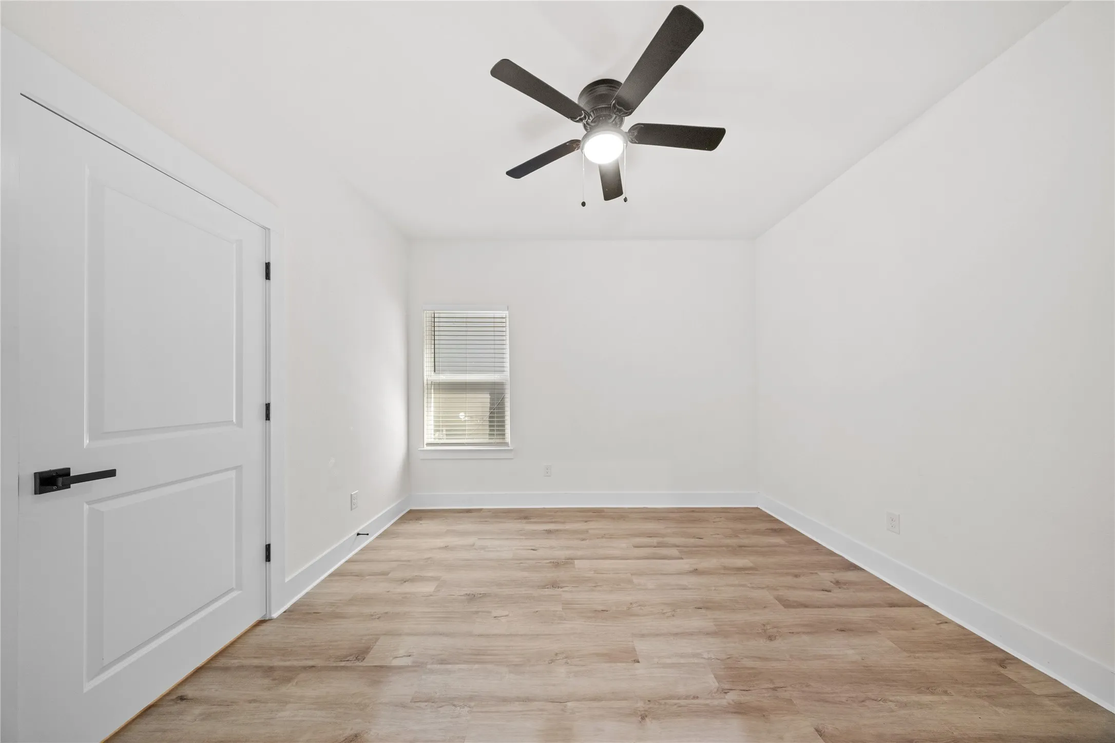 Single Family Residence For Sale in Dallas County , 1829 Galveston Street, Grand Prairie, Texas 75051, 4 Bedroom, 3 Bathroom, 2 Garage spaces, 1,900 Sqft, built in 2023, mls#21410442, Real Estate Agent in Grand Prairie, Homes For Sale in Dallas county, Homes For Sale in Grand Prairie, Realtor in Grand Prairie Texas, Real Estate Brokerage Independent Realty Texas, Luminita Cordes Realtor