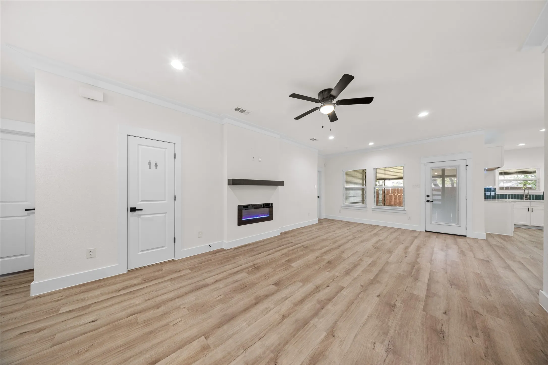Single Family Residence For Sale in Dallas County , 1829 Galveston Street, Grand Prairie, Texas 75051, 4 Bedroom, 3 Bathroom, 2 Garage spaces, 1,900 Sqft, built in 2023, mls#21410442, Real Estate Agent in Grand Prairie, Homes For Sale in Dallas county, Homes For Sale in Grand Prairie, Realtor in Grand Prairie Texas, Real Estate Brokerage Independent Realty Texas, Luminita Cordes Realtor
