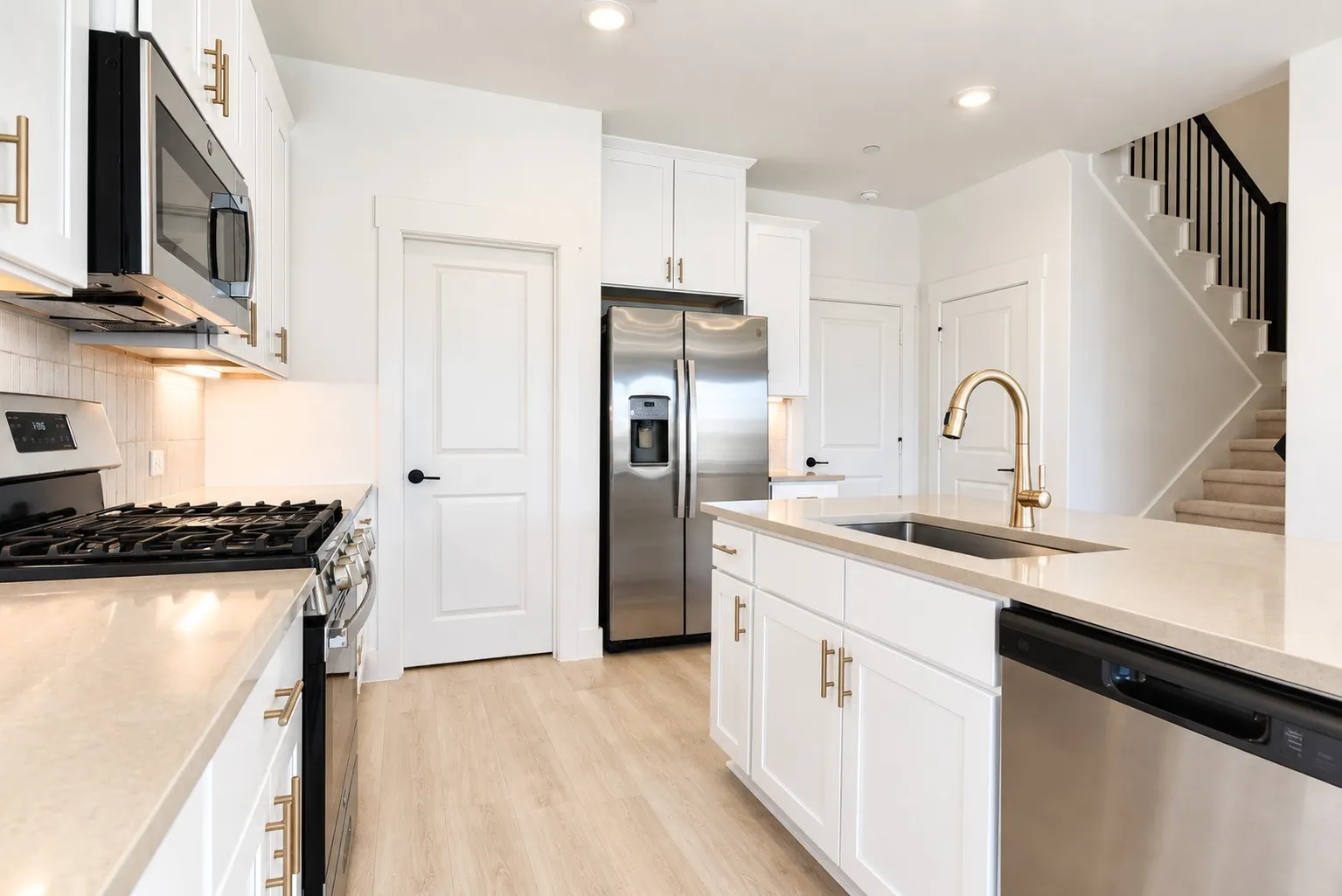 Townhouse For Sale in Collin County , 2520 Red Tailed Hawk Lane, Mc Kinney, Texas 75071, 3 Bedroom, 3 Bathroom, 2 Garage spaces, 1,760 Sqft, built in 2025, mls#21409211, Real Estate Agent in Mc Kinney, Homes For Sale in Collin county, Homes For Sale in Mc Kinney, Realtor in Mc Kinney Texas, Real Estate Brokerage Independent Realty Texas, Luminita Cordes Realtor