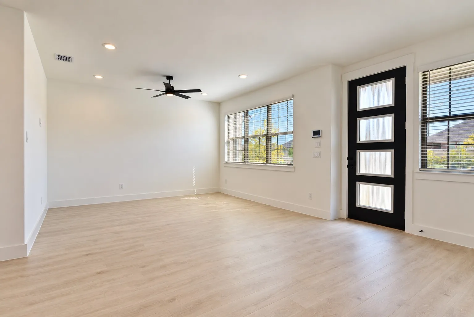 Townhouse For Sale in Collin County , 2520 Red Tailed Hawk Lane, Mc Kinney, Texas 75071, 3 Bedroom, 3 Bathroom, 2 Garage spaces, 1,760 Sqft, built in 2025, mls#21409211, Real Estate Agent in Mc Kinney, Homes For Sale in Collin county, Homes For Sale in Mc Kinney, Realtor in Mc Kinney Texas, Real Estate Brokerage Independent Realty Texas, Luminita Cordes Realtor