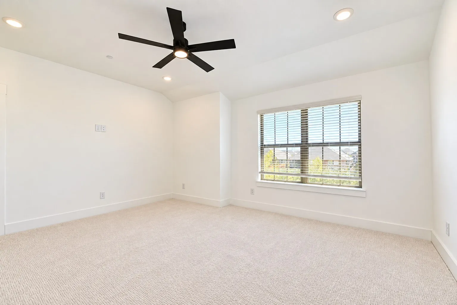 Townhouse For Sale in Collin County , 2520 Red Tailed Hawk Lane, Mc Kinney, Texas 75071, 3 Bedroom, 3 Bathroom, 2 Garage spaces, 1,760 Sqft, built in 2025, mls#21409211, Real Estate Agent in Mc Kinney, Homes For Sale in Collin county, Homes For Sale in Mc Kinney, Realtor in Mc Kinney Texas, Real Estate Brokerage Independent Realty Texas, Luminita Cordes Realtor