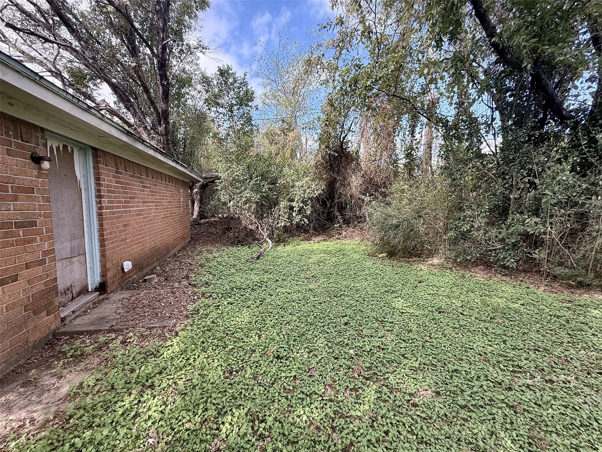 Duplex For Sale in Tarrant County , 5332 Helmick Avenue, Fort Worth, Texas 76107, 4 Bedroom, 4 Bathroom, Garage spaces, 0 Sqft, built in 1983, mls#21411247, Real Estate Agent in Fort Worth, Homes For Sale in Tarrant county, Homes For Sale in Fort Worth, Realtor in Fort Worth Texas, Real Estate Brokerage Independent Realty Texas, Luminita Cordes Realtor