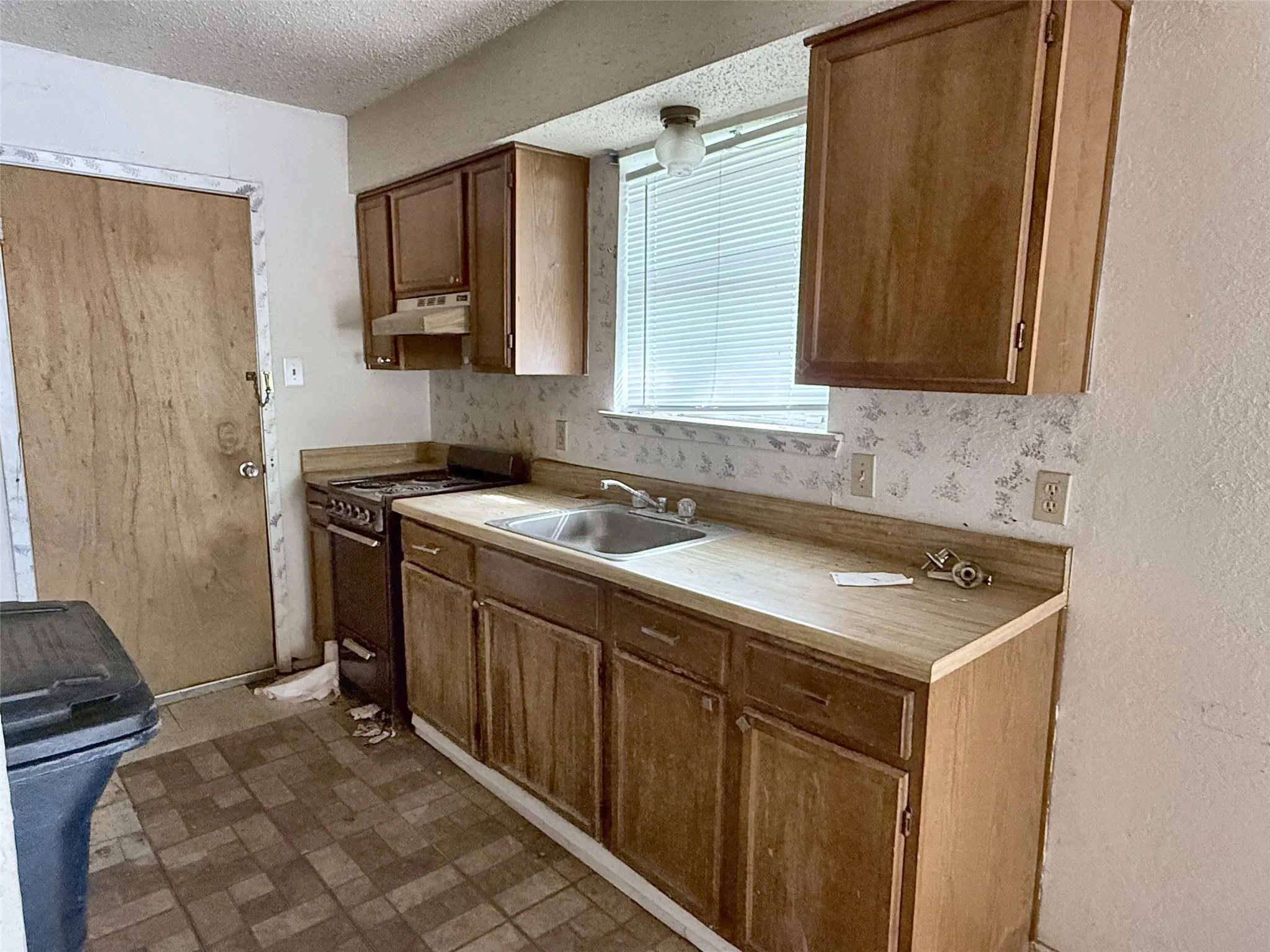 Duplex For Sale in Tarrant County , 5332 Helmick Avenue, Fort Worth, Texas 76107, 4 Bedroom, 4 Bathroom, Garage spaces, 0 Sqft, built in 1983, mls#21411247, Real Estate Agent in Fort Worth, Homes For Sale in Tarrant county, Homes For Sale in Fort Worth, Realtor in Fort Worth Texas, Real Estate Brokerage Independent Realty Texas, Luminita Cordes Realtor