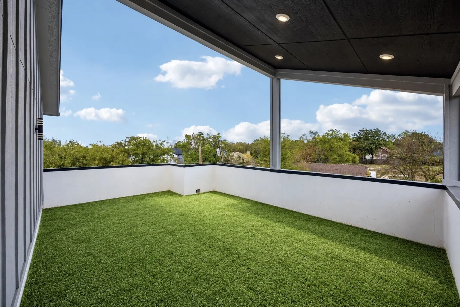 Single Family Residence For Sale in Dallas County , 413 N Patton Avenue, Dallas, Texas 75203, 3 Bedroom, 3 Bathroom, 2 Garage spaces, 2,500 Sqft, built in 2026, mls#21411046, Real Estate Agent in Dallas, Homes For Sale in Dallas county, Homes For Sale in Dallas, Realtor in Dallas Texas, Real Estate Brokerage Independent Realty Texas, Luminita Cordes Realtor