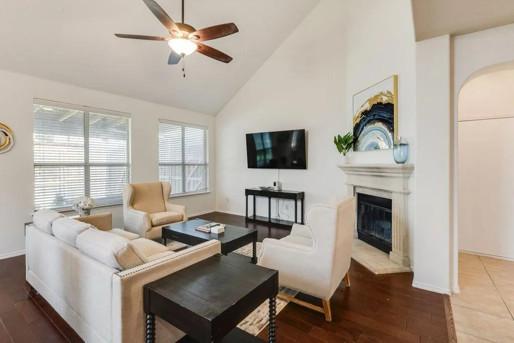 Single Family Residence For Rent in Denton County , 13714 Fall Harvest Drive, Frisco, Texas 75033, 4 Bedroom, 5 Bathroom, 2 Garage spaces, 4,115 Sqft, built in 2006, mls#21411256, Real Estate Agent in Frisco, Homes For Rent in Denton county, Homes For Rent in Frisco, Realtor in Frisco Texas, Real Estate Brokerage Independent Realty Texas, Luminita Cordes Realtor