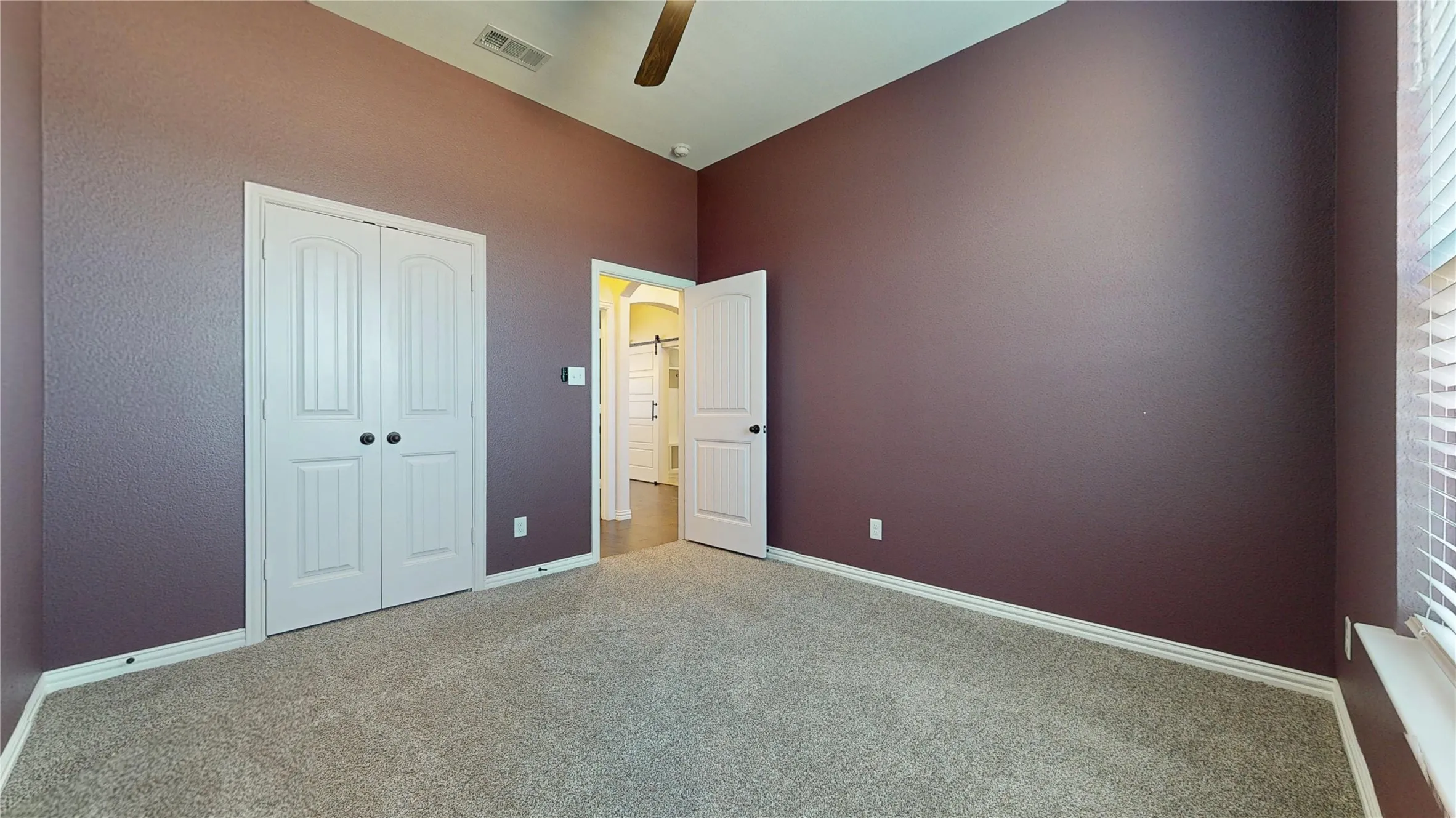 Single Family Residence For Sale in Parker County , 1021 Flagstone Drive, Weatherford, Texas 76085, 4 Bedroom, 3 Bathroom, 3 Garage spaces, 2,448 Sqft, built in 2019, mls#21411197, Real Estate Agent in Weatherford, Homes For Sale in Parker county, Homes For Sale in Weatherford, Realtor in Weatherford Texas, Real Estate Brokerage Independent Realty Texas, Luminita Cordes Realtor