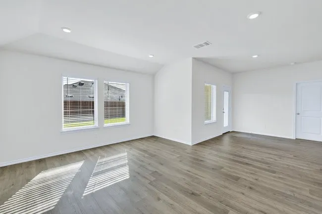Single Family Residence For Rent in Denton County , 1450 Saddlehorn Drive, Denton, Texas 76207, 3 Bedroom, 2 Bathroom, 2 Garage spaces, 1,615 Sqft, built in 2025, mls#21411249, Real Estate Agent in Denton, Homes For Rent in Denton county, Homes For Rent in Denton, Realtor in Denton Texas, Real Estate Brokerage Independent Realty Texas, Luminita Cordes Realtor