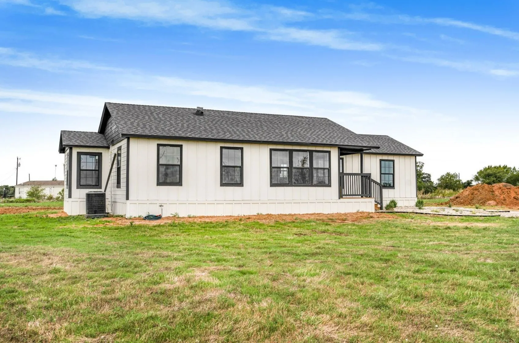 Single Family Residence For Sale in Mc Lennan County , 6903 Rogers Hill, Waco, Texas 76705, 3 Bedroom, 2 Bathroom, Garage spaces, 1,500 Sqft, built in 1970, mls#21411202, Real Estate Agent in Waco, Homes For Sale in Mc Lennan county, Homes For Sale in Waco, Realtor in Waco Texas, Real Estate Brokerage Independent Realty Texas, Luminita Cordes Realtor