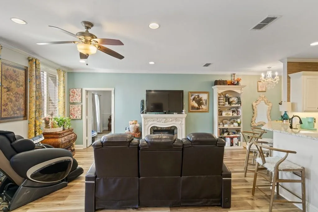 Condominium For Sale in Navarro County , 603 W 6TH Avenue 103, Corsicana, Texas 75110, 2 Bedroom, 2 Bathroom, Garage spaces, 1,475 Sqft, built in 2001, mls#21410530, Real Estate Agent in Corsicana, Homes For Sale in Navarro county, Homes For Sale in Corsicana, Realtor in Corsicana Texas, Real Estate Brokerage Independent Realty Texas, Luminita Cordes Realtor