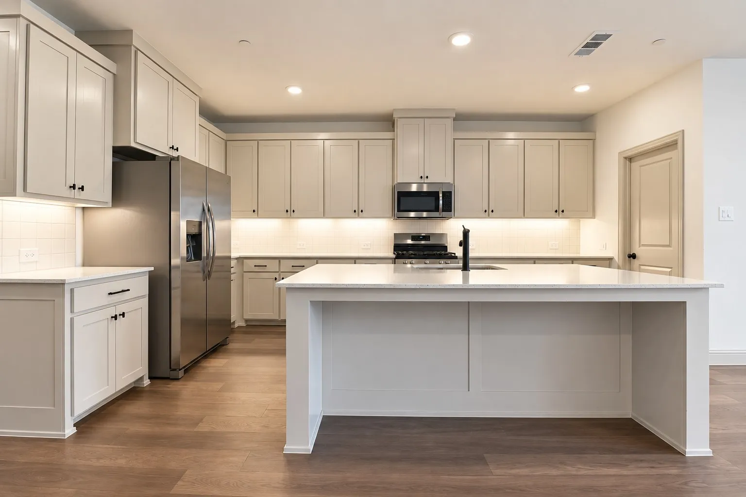 Townhouse For Sale in Collin County , 2805 Chisos Red Road, Mc Kinney, Texas 75071, 3 Bedroom, 3 Bathroom, 2 Garage spaces, 2,189 Sqft, built in 2025, mls#21411274, Real Estate Agent in Mc Kinney, Homes For Sale in Collin county, Homes For Sale in Mc Kinney, Realtor in Mc Kinney Texas, Real Estate Brokerage Independent Realty Texas, Luminita Cordes Realtor