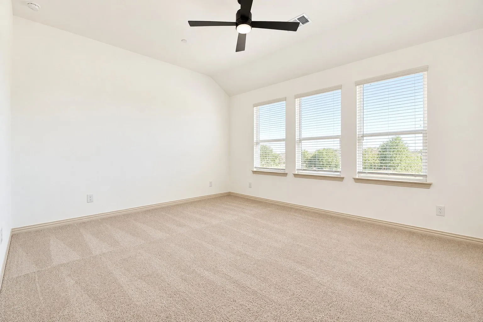 Townhouse For Sale in Collin County , 2805 Chisos Red Road, Mc Kinney, Texas 75071, 3 Bedroom, 3 Bathroom, 2 Garage spaces, 2,189 Sqft, built in 2025, mls#21411274, Real Estate Agent in Mc Kinney, Homes For Sale in Collin county, Homes For Sale in Mc Kinney, Realtor in Mc Kinney Texas, Real Estate Brokerage Independent Realty Texas, Luminita Cordes Realtor
