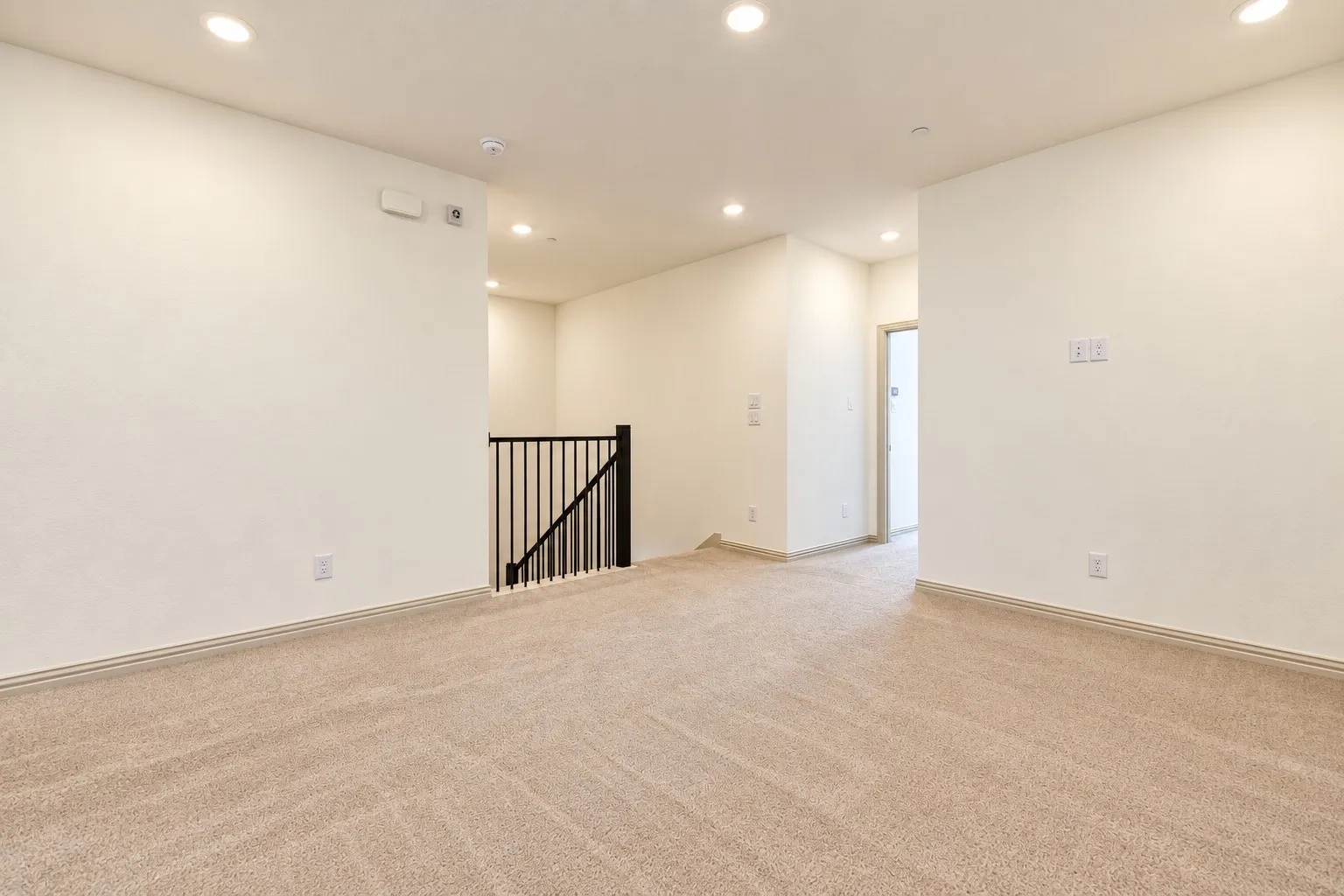 Townhouse For Sale in Collin County , 2805 Chisos Red Road, Mc Kinney, Texas 75071, 3 Bedroom, 3 Bathroom, 2 Garage spaces, 2,189 Sqft, built in 2025, mls#21411274, Real Estate Agent in Mc Kinney, Homes For Sale in Collin county, Homes For Sale in Mc Kinney, Realtor in Mc Kinney Texas, Real Estate Brokerage Independent Realty Texas, Luminita Cordes Realtor