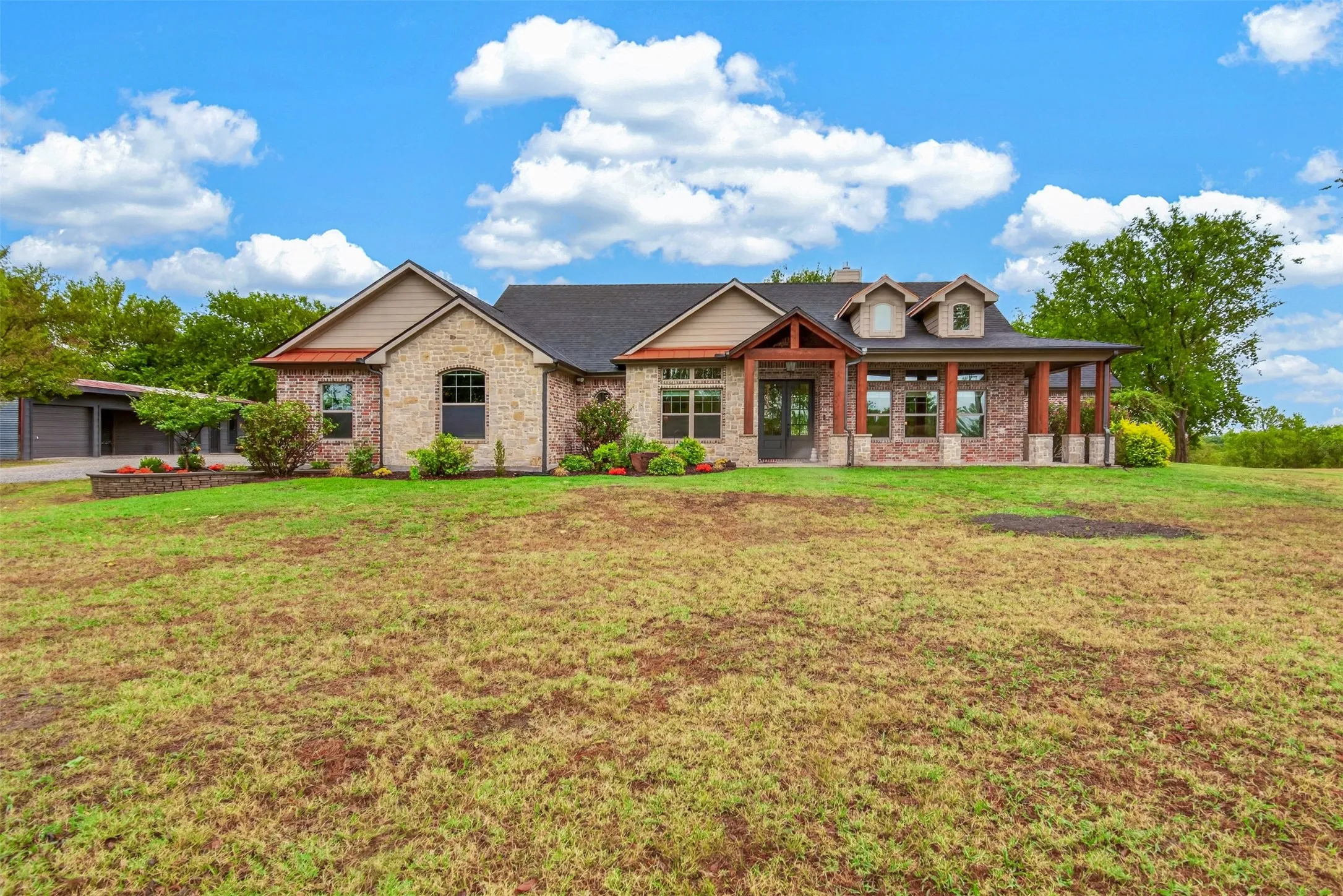 Single Family Residence For Sale