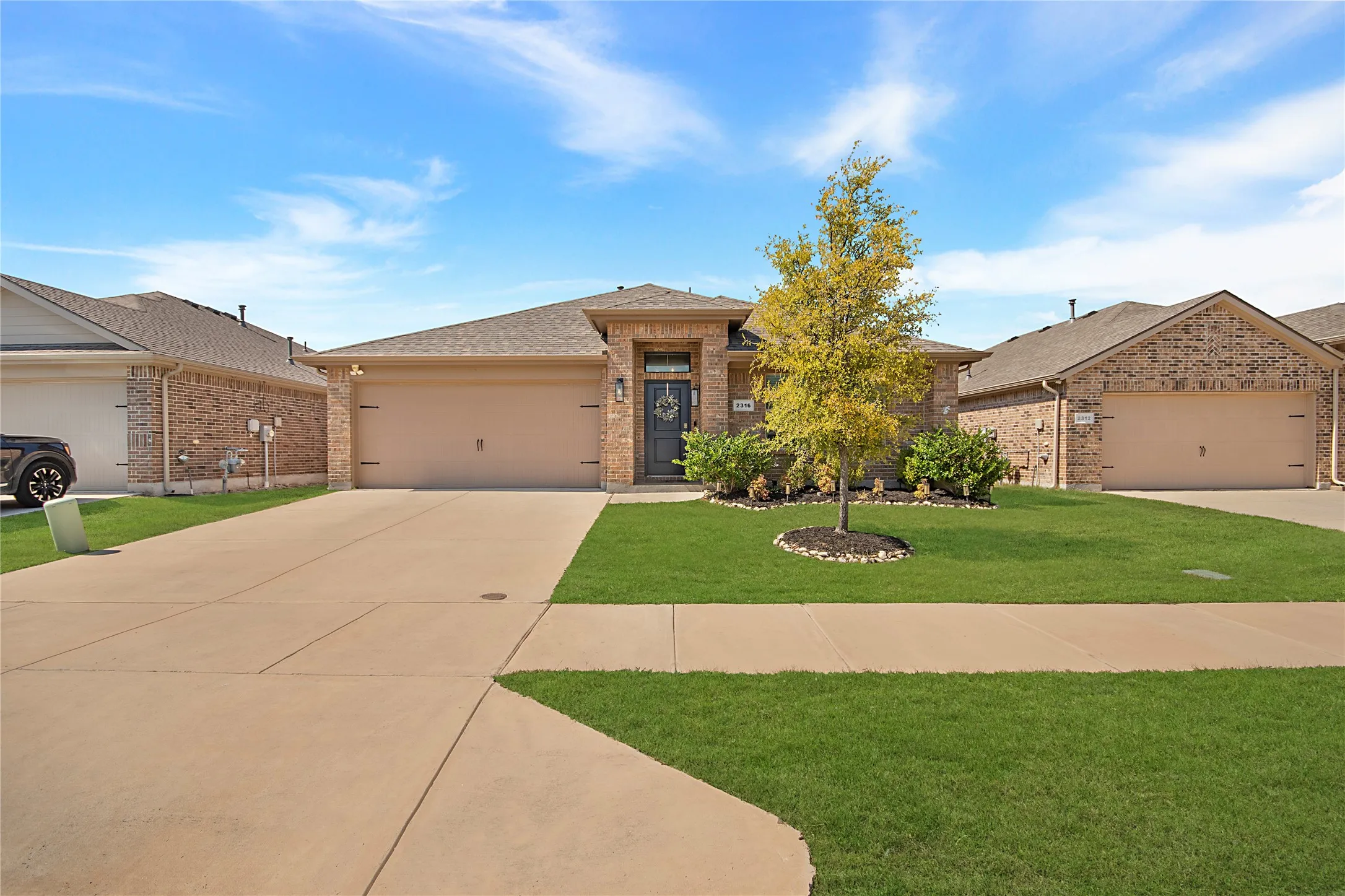 Single Family Residence For Sale in Tarrant County , 2316 Sadlers Creek Lane, Fort Worth, Texas 76108, 4 Bedroom, 2 Bathroom, 2 Garage spaces, 1,605 Sqft, built in 2019, mls#21410423, Real Estate Agent in Fort Worth, Homes For Sale in Tarrant county, Homes For Sale in Fort Worth, Realtor in Fort Worth Texas, Real Estate Brokerage Independent Realty Texas, Luminita Cordes Realtor