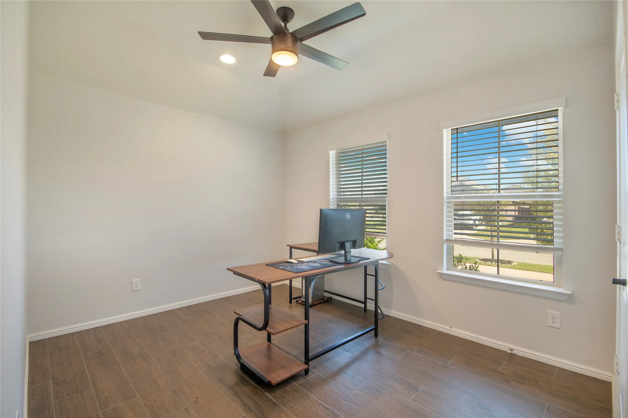 Single Family Residence For Sale in Tarrant County , 2316 Sadlers Creek Lane, Fort Worth, Texas 76108, 4 Bedroom, 2 Bathroom, 2 Garage spaces, 1,605 Sqft, built in 2019, mls#21410423, Real Estate Agent in Fort Worth, Homes For Sale in Tarrant county, Homes For Sale in Fort Worth, Realtor in Fort Worth Texas, Real Estate Brokerage Independent Realty Texas, Luminita Cordes Realtor