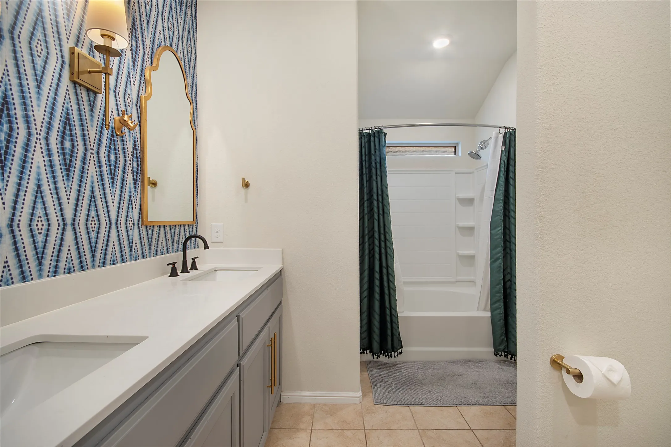 Single Family Residence For Sale in Tarrant County , 2316 Sadlers Creek Lane, Fort Worth, Texas 76108, 4 Bedroom, 2 Bathroom, 2 Garage spaces, 1,605 Sqft, built in 2019, mls#21410423, Real Estate Agent in Fort Worth, Homes For Sale in Tarrant county, Homes For Sale in Fort Worth, Realtor in Fort Worth Texas, Real Estate Brokerage Independent Realty Texas, Luminita Cordes Realtor