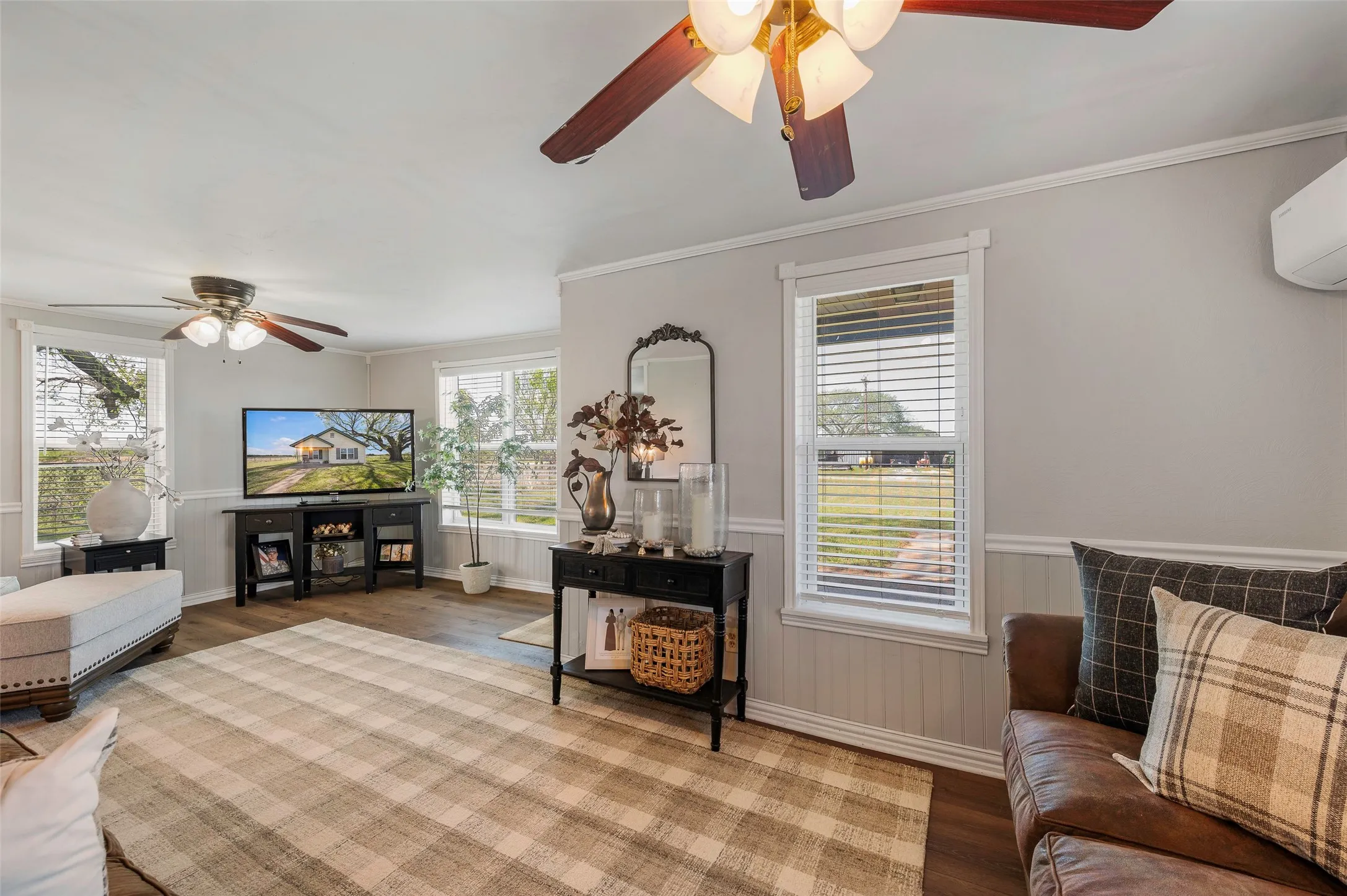 Single Family Residence For Sale in Montague County , 3913 Fm1956, Nocona, Texas 76255, 2 Bedroom, 1 Bathroom, Garage spaces, 1,151 Sqft, built in 1970, mls#21411288, Real Estate Agent in Nocona, Homes For Sale in Montague county, Homes For Sale in Nocona, Realtor in Nocona Texas, Real Estate Brokerage Independent Realty Texas, Luminita Cordes Realtor