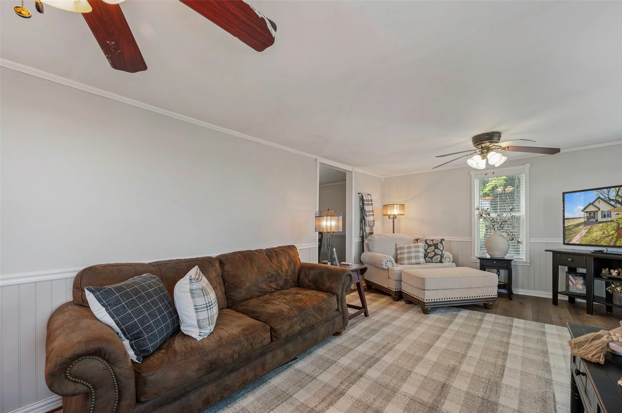 Single Family Residence For Sale in Montague County , 3913 Fm1956, Nocona, Texas 76255, 2 Bedroom, 1 Bathroom, Garage spaces, 1,151 Sqft, built in 1970, mls#21411288, Real Estate Agent in Nocona, Homes For Sale in Montague county, Homes For Sale in Nocona, Realtor in Nocona Texas, Real Estate Brokerage Independent Realty Texas, Luminita Cordes Realtor