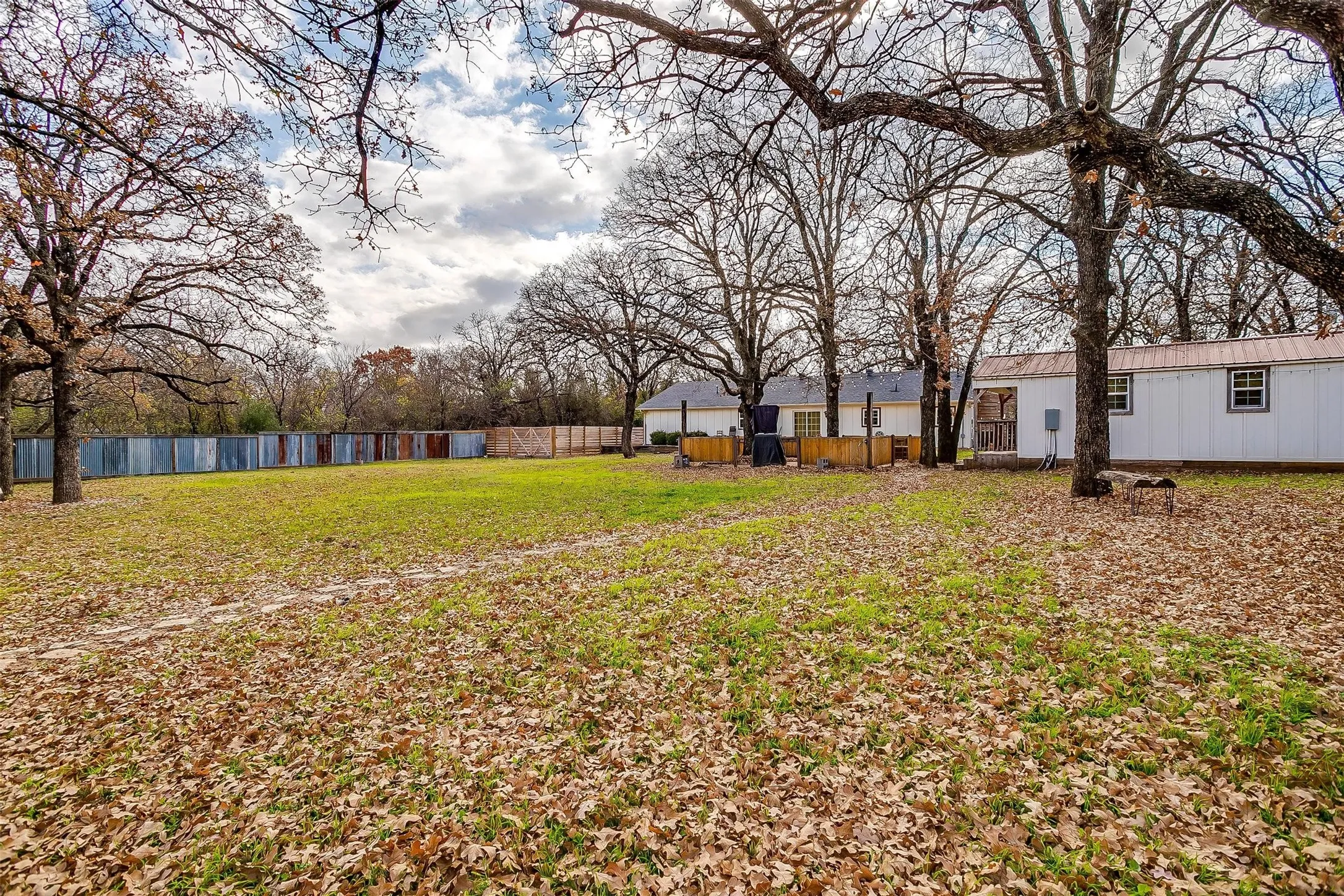 Apartment For Rent in Johnson County , 1809 Whispering Oaks Street B, Burleson, Texas 76028, 1 Bedroom, 1 Bathroom, Garage spaces, 288 Sqft, built in 2022, mls#21411302, Real Estate Agent in Burleson, Homes For Rent in Johnson county, Homes For Rent in Burleson, Realtor in Burleson Texas, Real Estate Brokerage Independent Realty Texas, Luminita Cordes Realtor