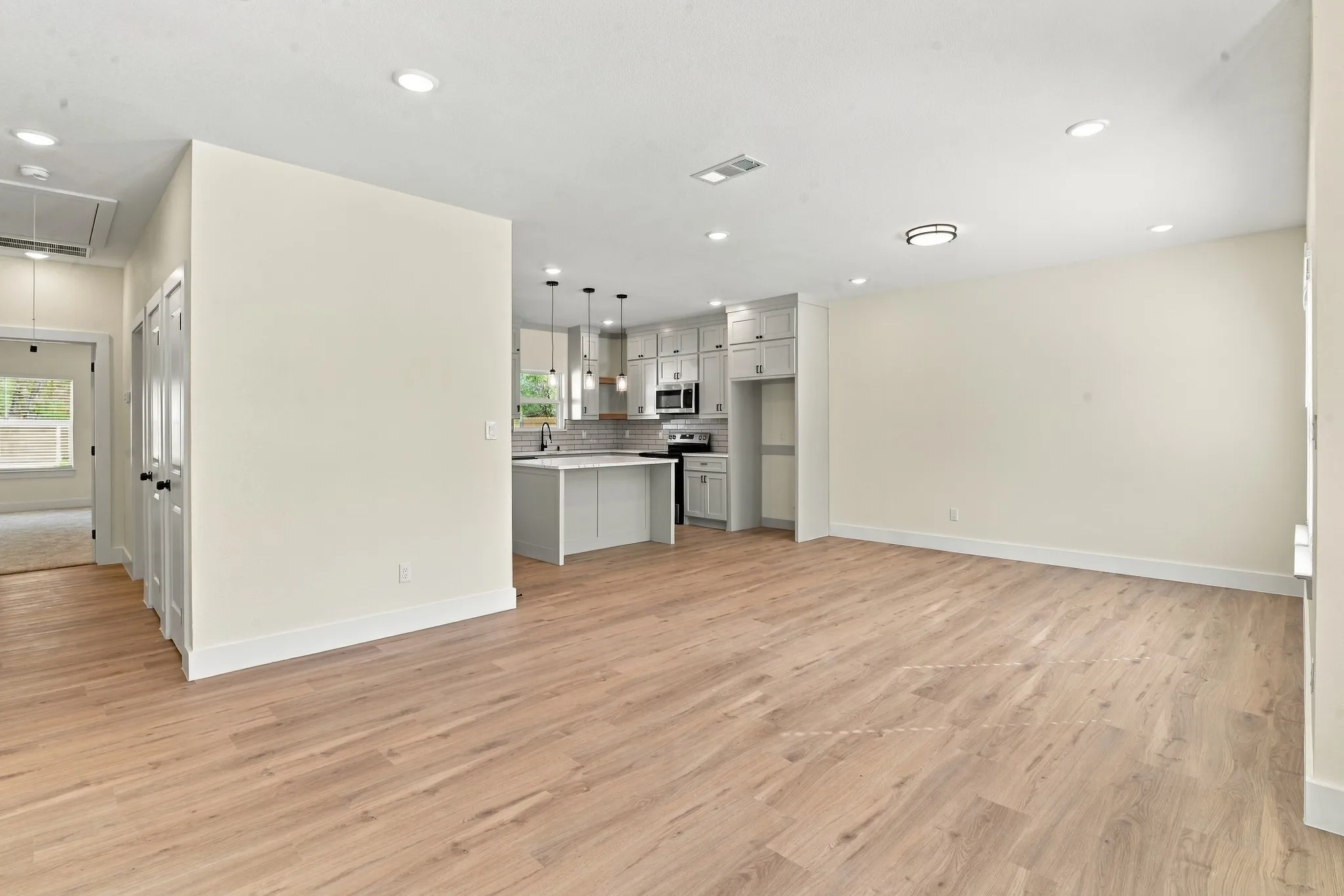 Single Family Residence For Sale in Navarro County , 1400 W 12Th Avenue, Corsicana, Texas 75110, 3 Bedroom, 2 Bathroom, Garage spaces, 1,457 Sqft, built in 2026, mls#21411284, Real Estate Agent in Corsicana, Homes For Sale in Navarro county, Homes For Sale in Corsicana, Realtor in Corsicana Texas, Real Estate Brokerage Independent Realty Texas, Luminita Cordes Realtor