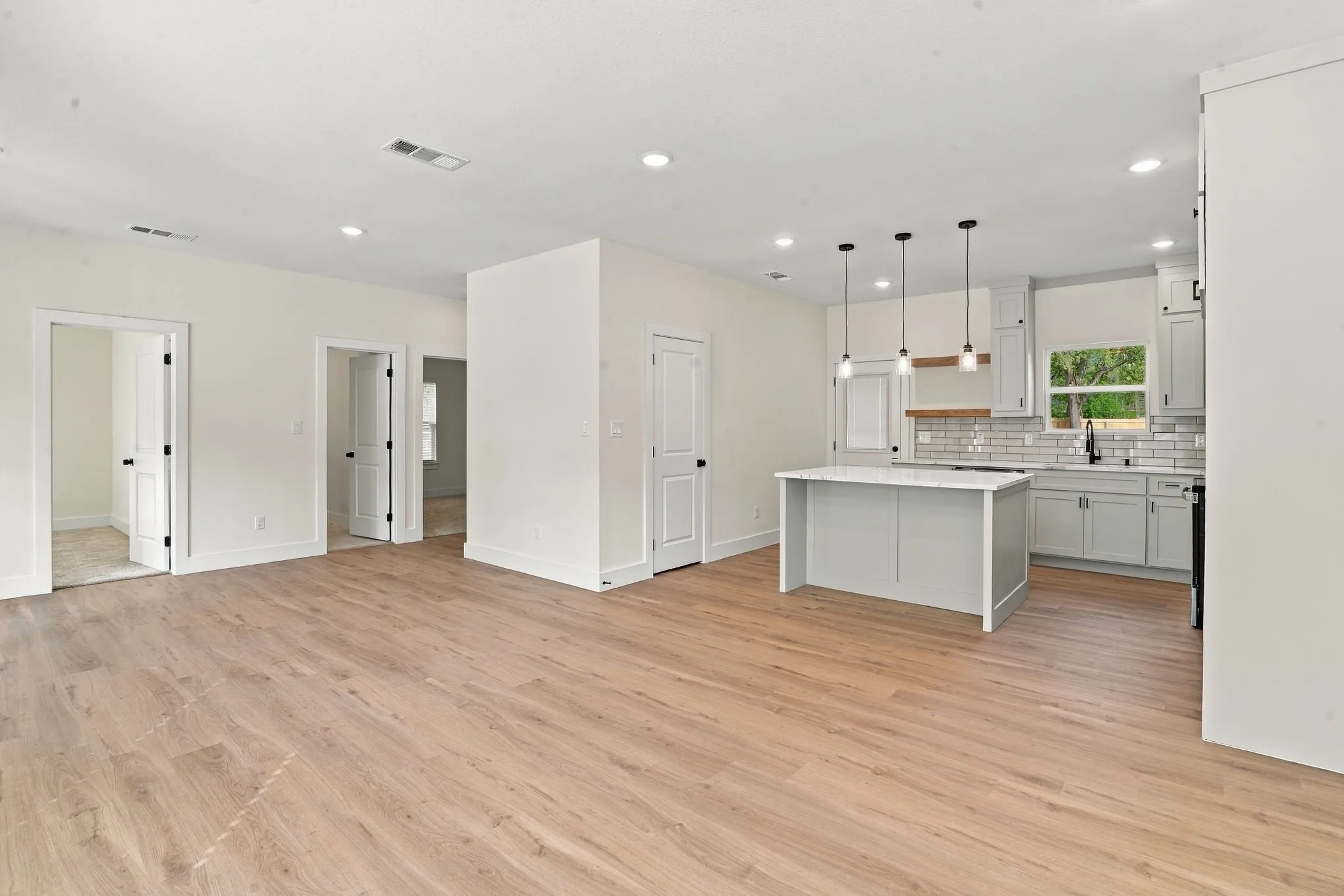 Single Family Residence For Sale in Navarro County , 1400 W 12Th Avenue, Corsicana, Texas 75110, 3 Bedroom, 2 Bathroom, Garage spaces, 1,457 Sqft, built in 2026, mls#21411284, Real Estate Agent in Corsicana, Homes For Sale in Navarro county, Homes For Sale in Corsicana, Realtor in Corsicana Texas, Real Estate Brokerage Independent Realty Texas, Luminita Cordes Realtor
