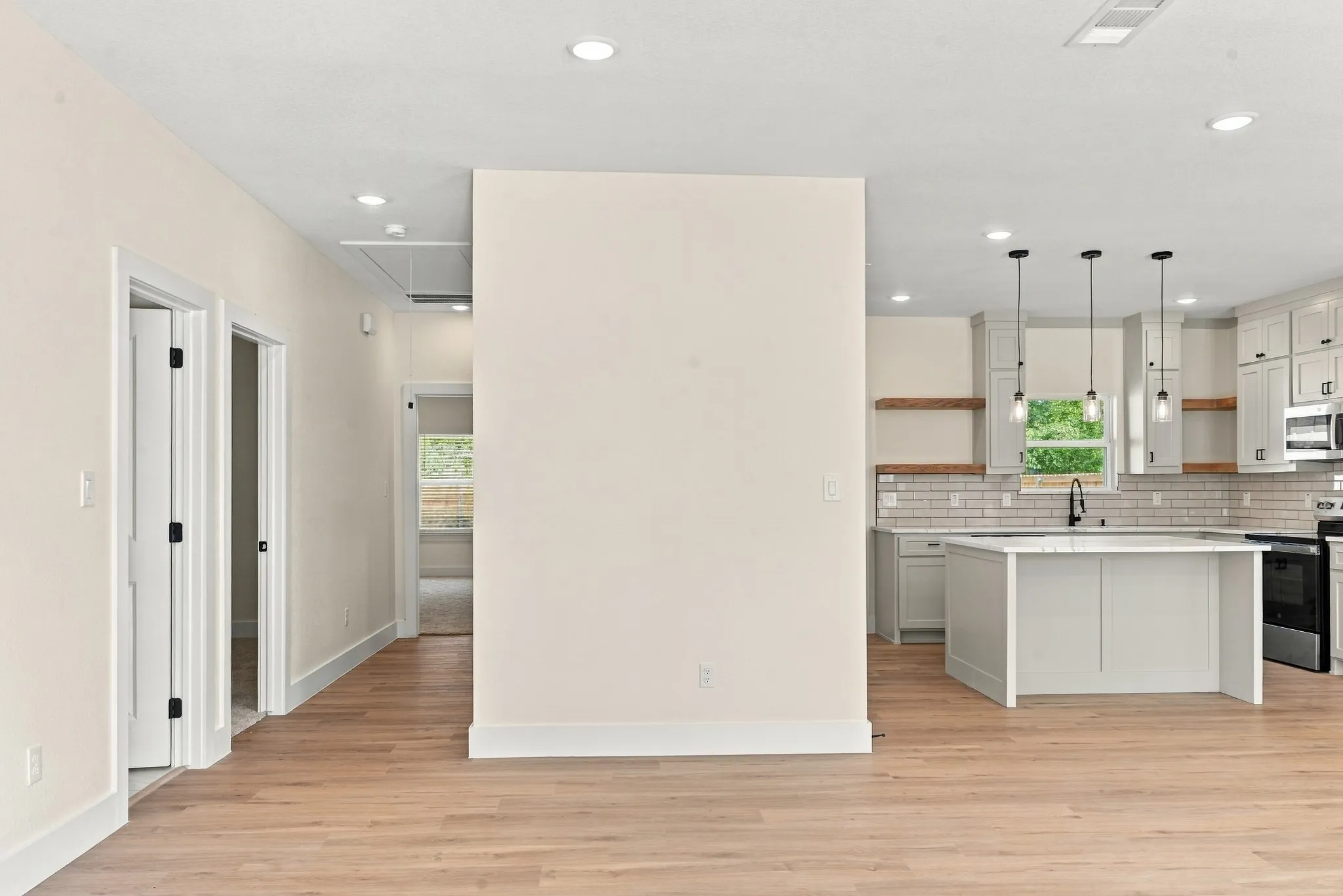 Single Family Residence For Sale in Navarro County , 1400 W 12Th Avenue, Corsicana, Texas 75110, 3 Bedroom, 2 Bathroom, Garage spaces, 1,457 Sqft, built in 2026, mls#21411284, Real Estate Agent in Corsicana, Homes For Sale in Navarro county, Homes For Sale in Corsicana, Realtor in Corsicana Texas, Real Estate Brokerage Independent Realty Texas, Luminita Cordes Realtor
