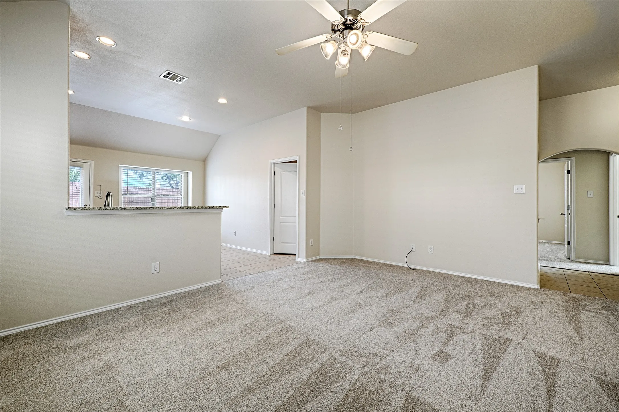 Single Family Residence For Sale in Collin County , 1200 Pine Forest Drive, Princeton, Texas 75407, 3 Bedroom, 2 Bathroom, 2 Garage spaces, 1,324 Sqft, built in 2010, mls#21410604, Real Estate Agent in Princeton, Homes For Sale in Collin county, Homes For Sale in Princeton, Realtor in Princeton Texas, Real Estate Brokerage Independent Realty Texas, Luminita Cordes Realtor