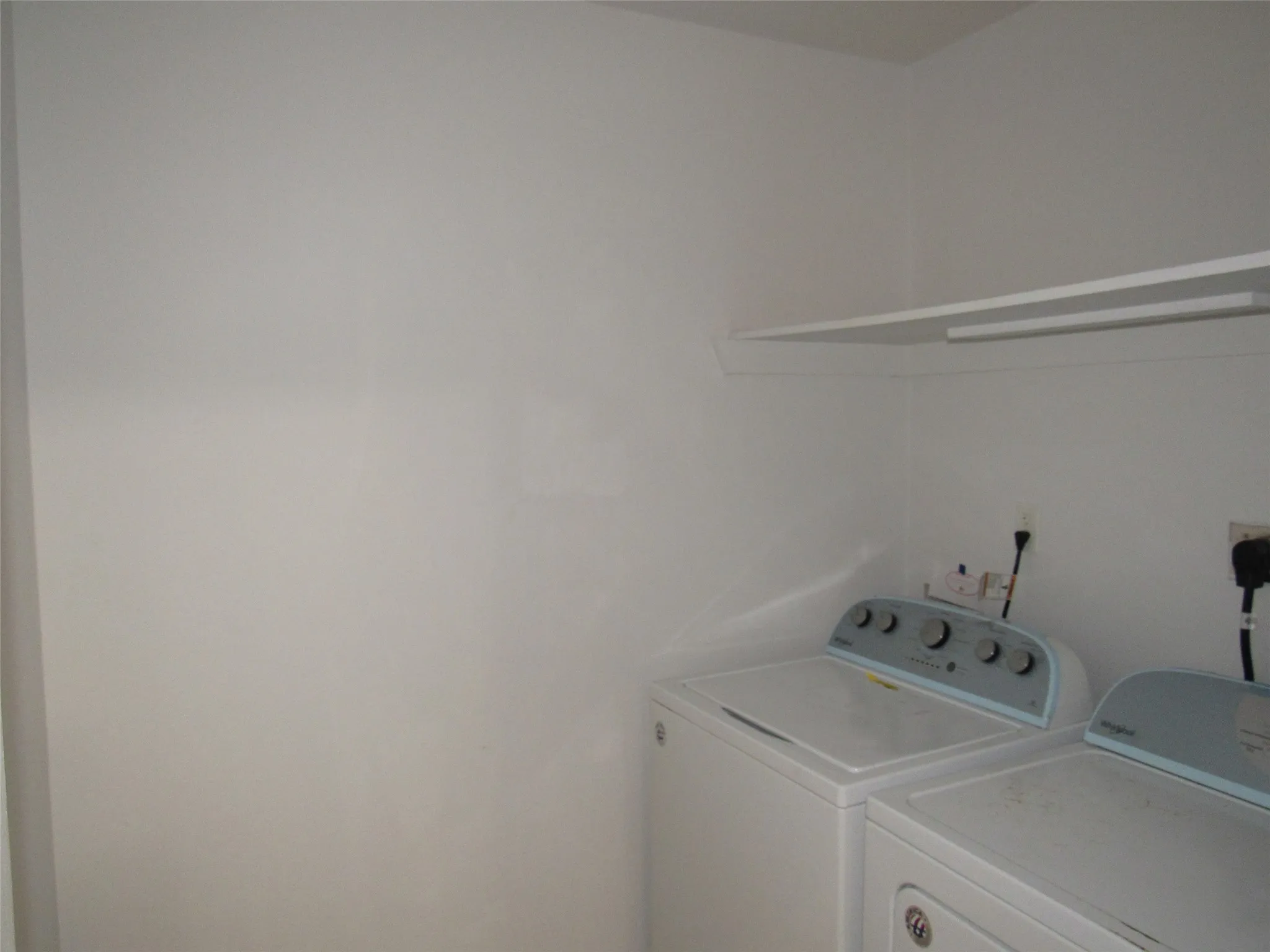 Single Family Residence For Sale in Hill County , 39220 Shadow Ridge Drive, Whitney, Texas 76692, 3 Bedroom, 3 Bathroom, 2 Garage spaces, 2,268 Sqft, built in 2006, mls#21411315, Real Estate Agent in Whitney, Homes For Sale in Hill county, Homes For Sale in Whitney, Realtor in Whitney Texas, Real Estate Brokerage Independent Realty Texas, Luminita Cordes Realtor