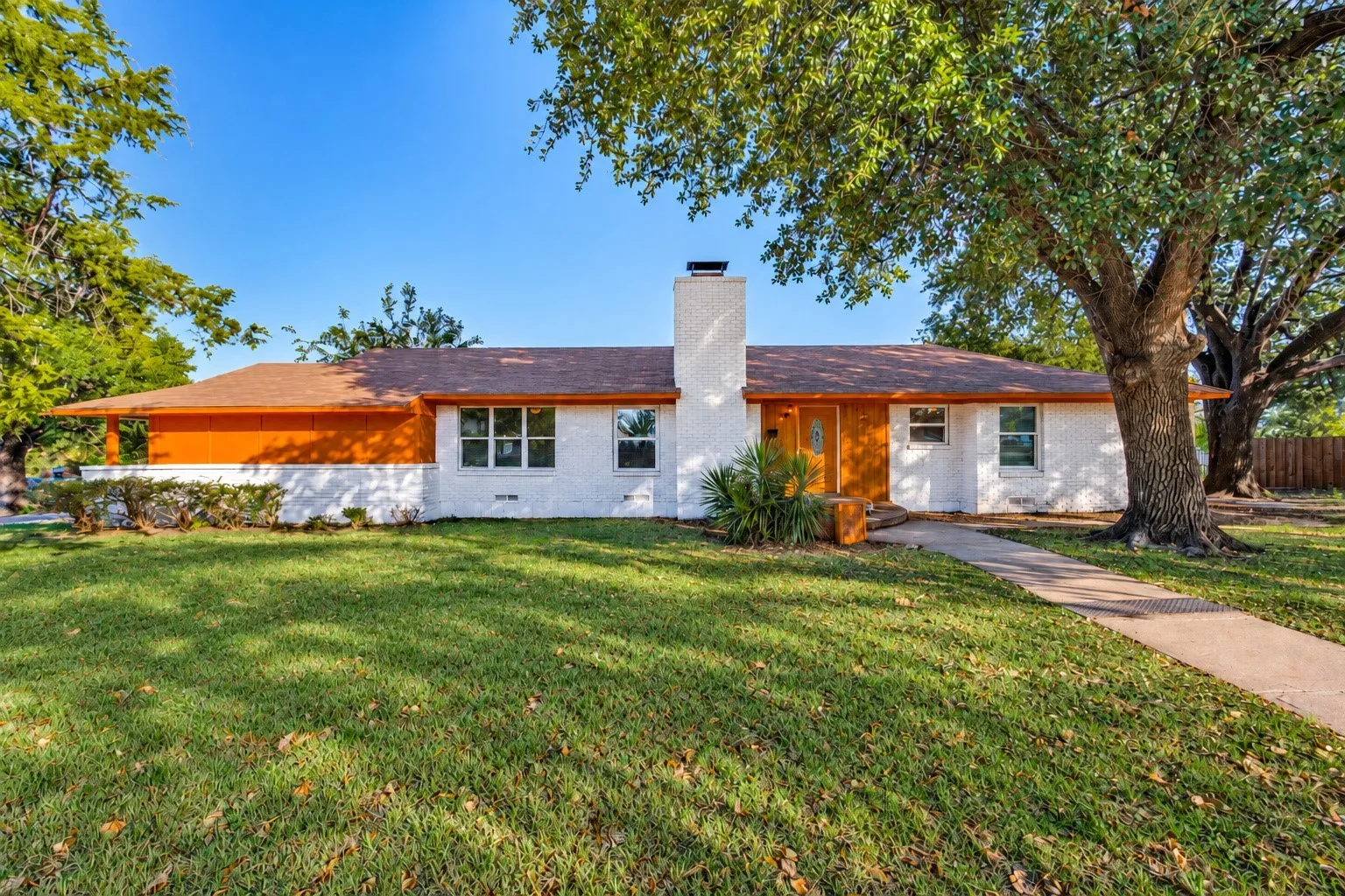Single Family Residence For Sale