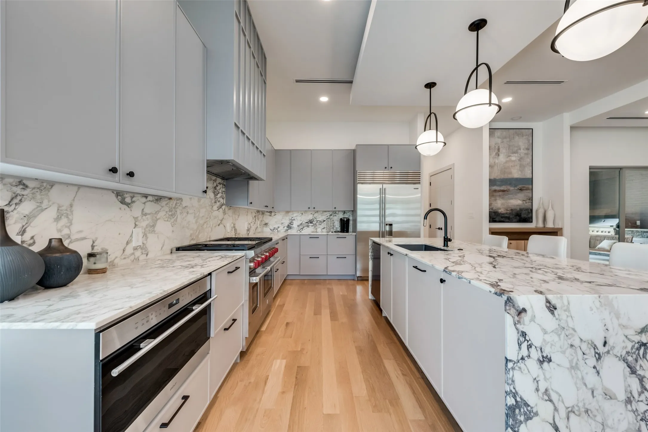 Single Family Residence For Rent in Dallas County , 4528 W Amherst Avenue, Dallas, Texas 75209, 5 Bedroom, 6 Bathroom, 2 Garage spaces, 4,501 Sqft, built in 2019, mls#21411325, Real Estate Agent in Dallas, Homes For Rent in Dallas county, Homes For Rent in Dallas, Realtor in Dallas Texas, Real Estate Brokerage Independent Realty Texas, Luminita Cordes Realtor