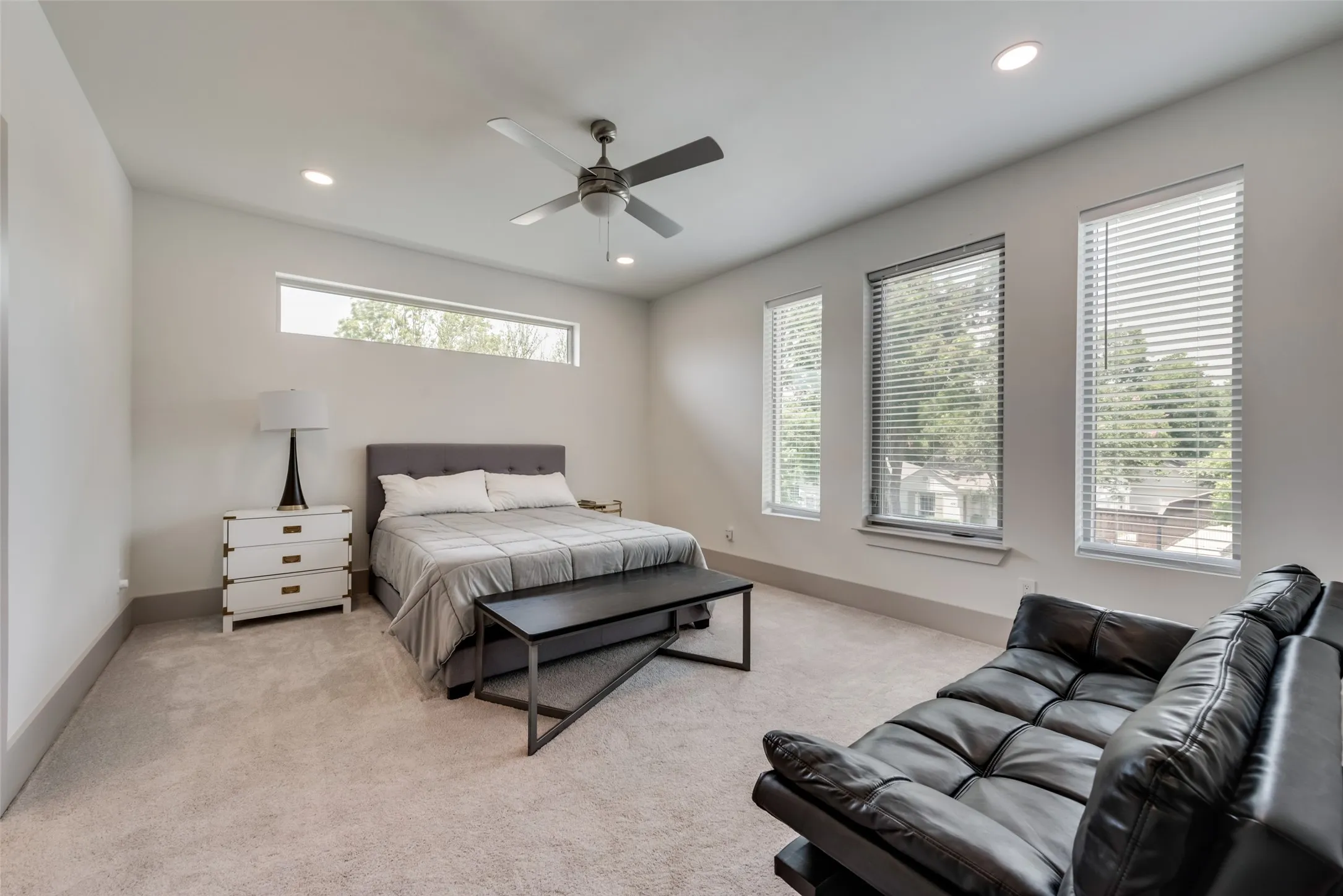 Single Family Residence For Rent in Dallas County , 4528 W Amherst Avenue, Dallas, Texas 75209, 5 Bedroom, 6 Bathroom, 2 Garage spaces, 4,501 Sqft, built in 2019, mls#21411325, Real Estate Agent in Dallas, Homes For Rent in Dallas county, Homes For Rent in Dallas, Realtor in Dallas Texas, Real Estate Brokerage Independent Realty Texas, Luminita Cordes Realtor