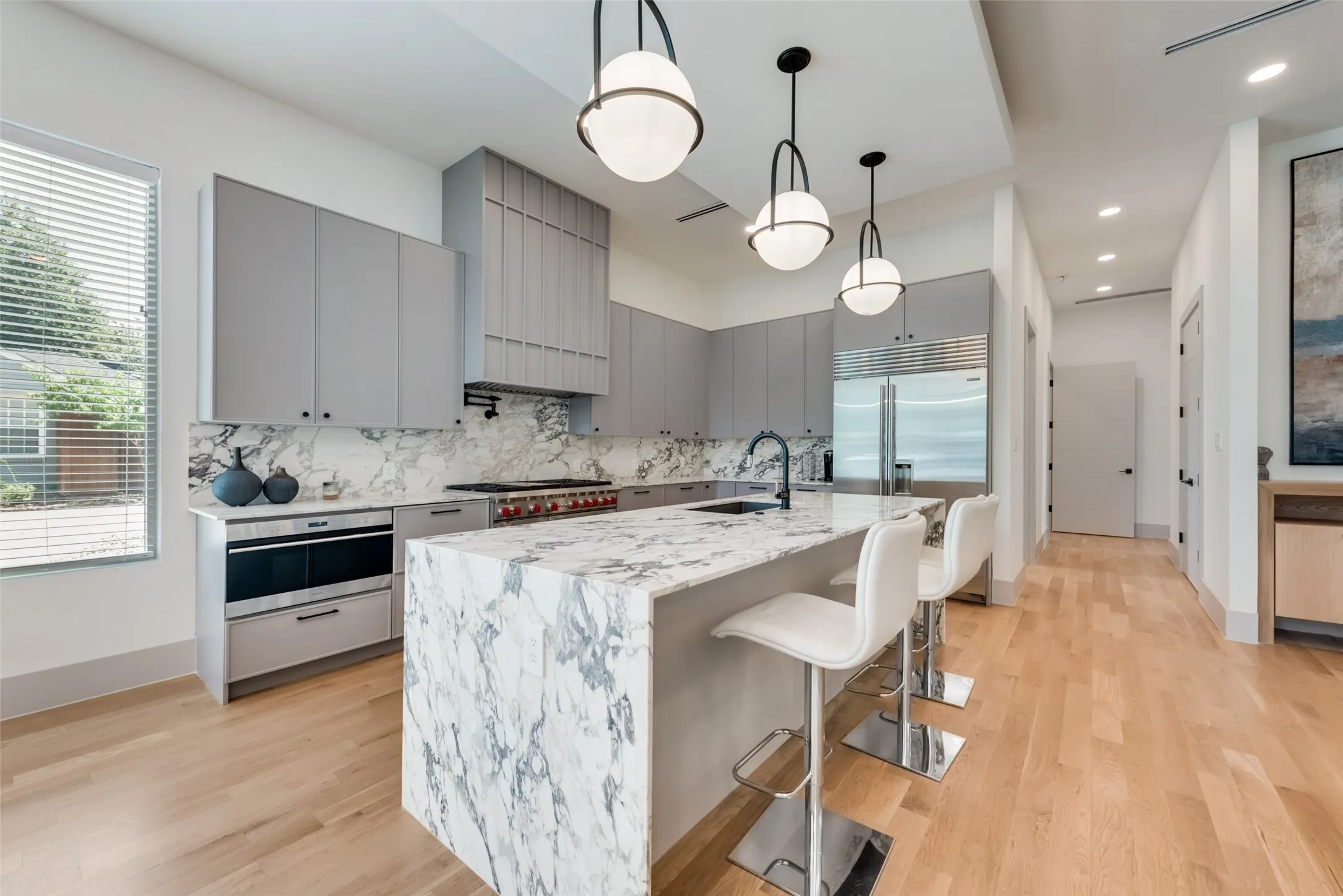 Single Family Residence For Rent in Dallas County , 4528 W Amherst Avenue, Dallas, Texas 75209, 5 Bedroom, 6 Bathroom, 2 Garage spaces, 4,501 Sqft, built in 2019, mls#21411325, Real Estate Agent in Dallas, Homes For Rent in Dallas county, Homes For Rent in Dallas, Realtor in Dallas Texas, Real Estate Brokerage Independent Realty Texas, Luminita Cordes Realtor