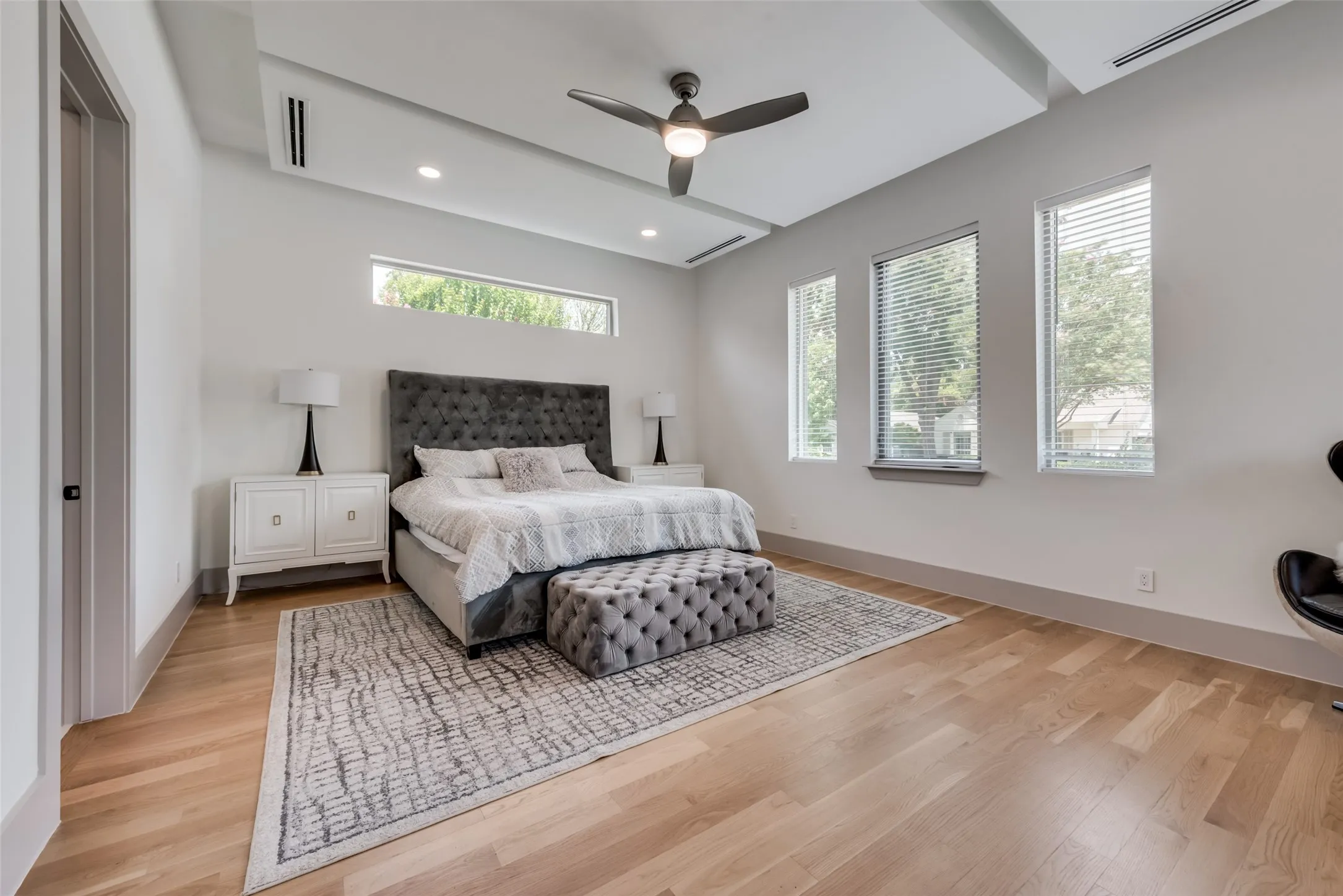 Single Family Residence For Rent in Dallas County , 4528 W Amherst Avenue, Dallas, Texas 75209, 5 Bedroom, 6 Bathroom, 2 Garage spaces, 4,501 Sqft, built in 2019, mls#21411325, Real Estate Agent in Dallas, Homes For Rent in Dallas county, Homes For Rent in Dallas, Realtor in Dallas Texas, Real Estate Brokerage Independent Realty Texas, Luminita Cordes Realtor