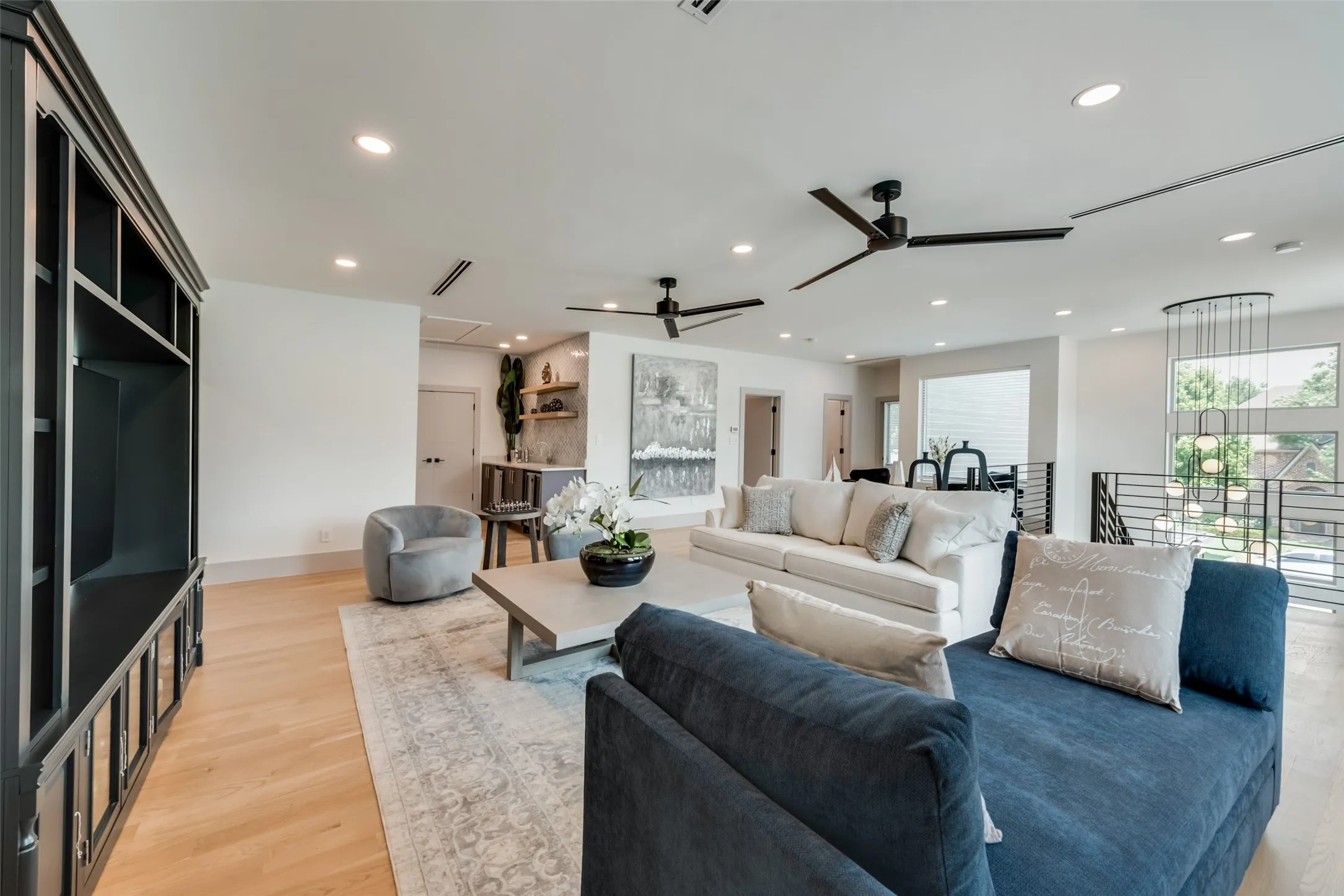 Single Family Residence For Rent in Dallas County , 4528 W Amherst Avenue, Dallas, Texas 75209, 5 Bedroom, 6 Bathroom, 2 Garage spaces, 4,501 Sqft, built in 2019, mls#21411325, Real Estate Agent in Dallas, Homes For Rent in Dallas county, Homes For Rent in Dallas, Realtor in Dallas Texas, Real Estate Brokerage Independent Realty Texas, Luminita Cordes Realtor